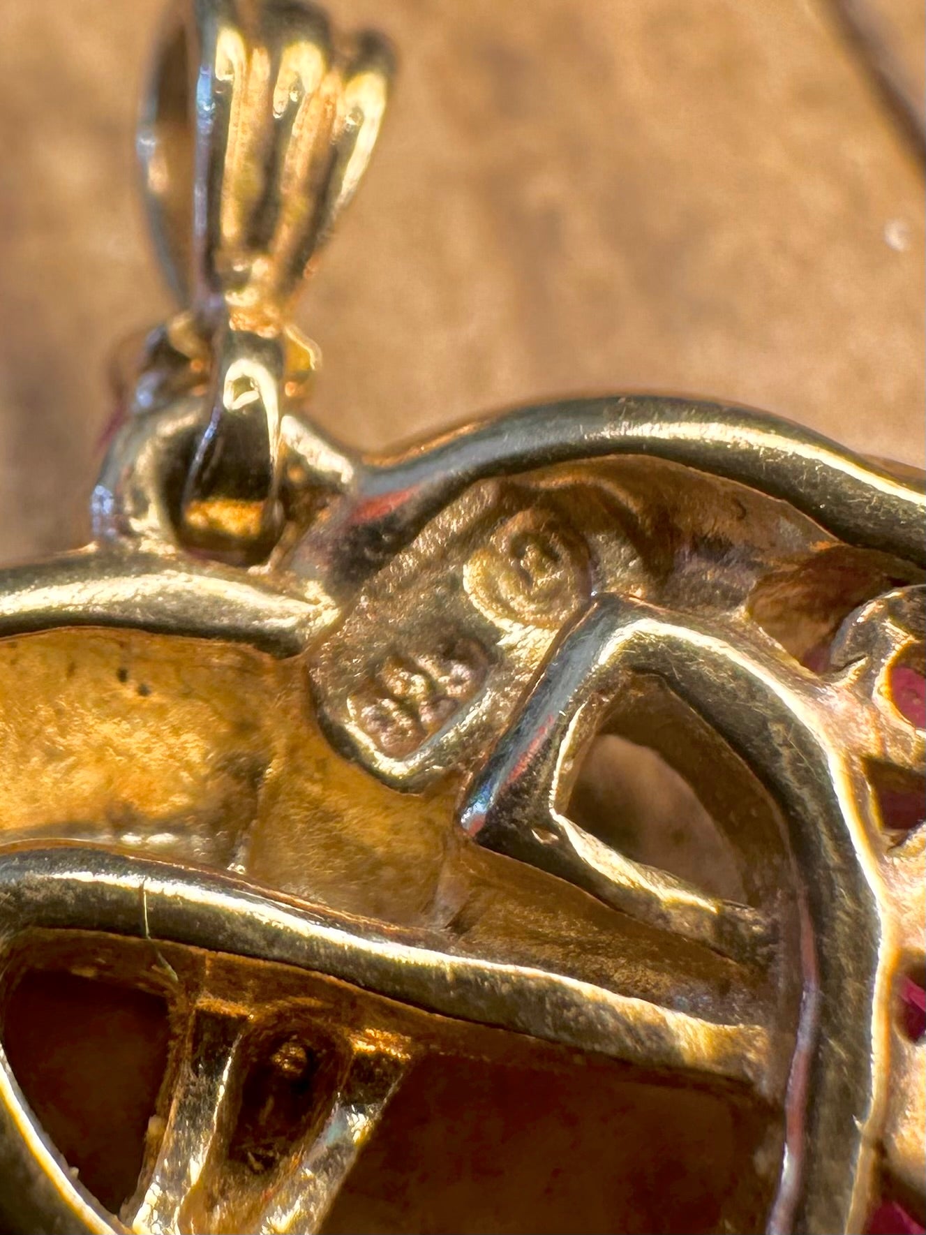 Herz Rot Steine Gold auf 925 Sterling Silber Anhänger