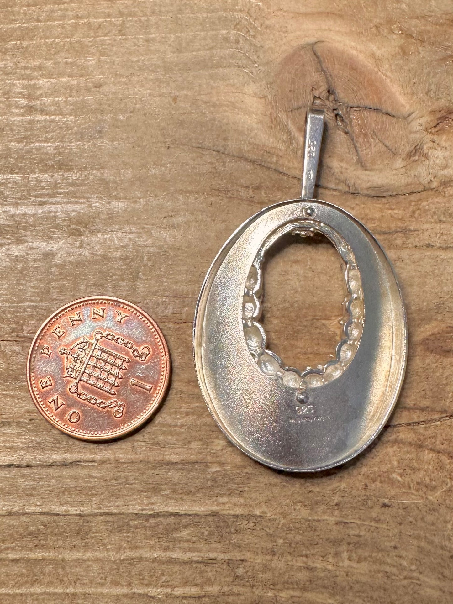 Abstract Oval 925 Silver Hallmarked Pendant