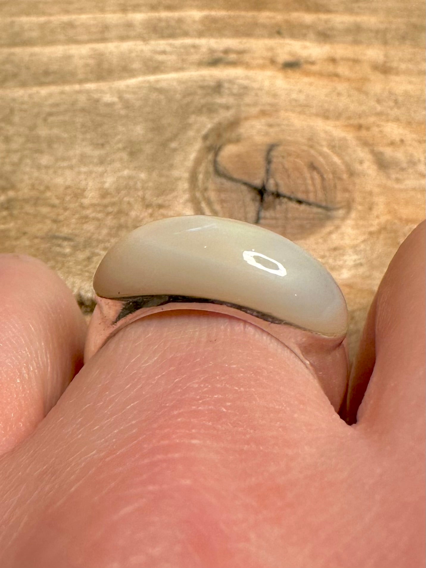 Modernist Mother of Pearl 925 Silver Size P1/2 Ring