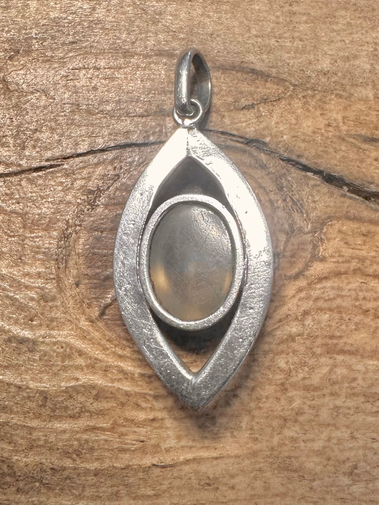 Vintage Oval Quarts 925 Silver Pendant