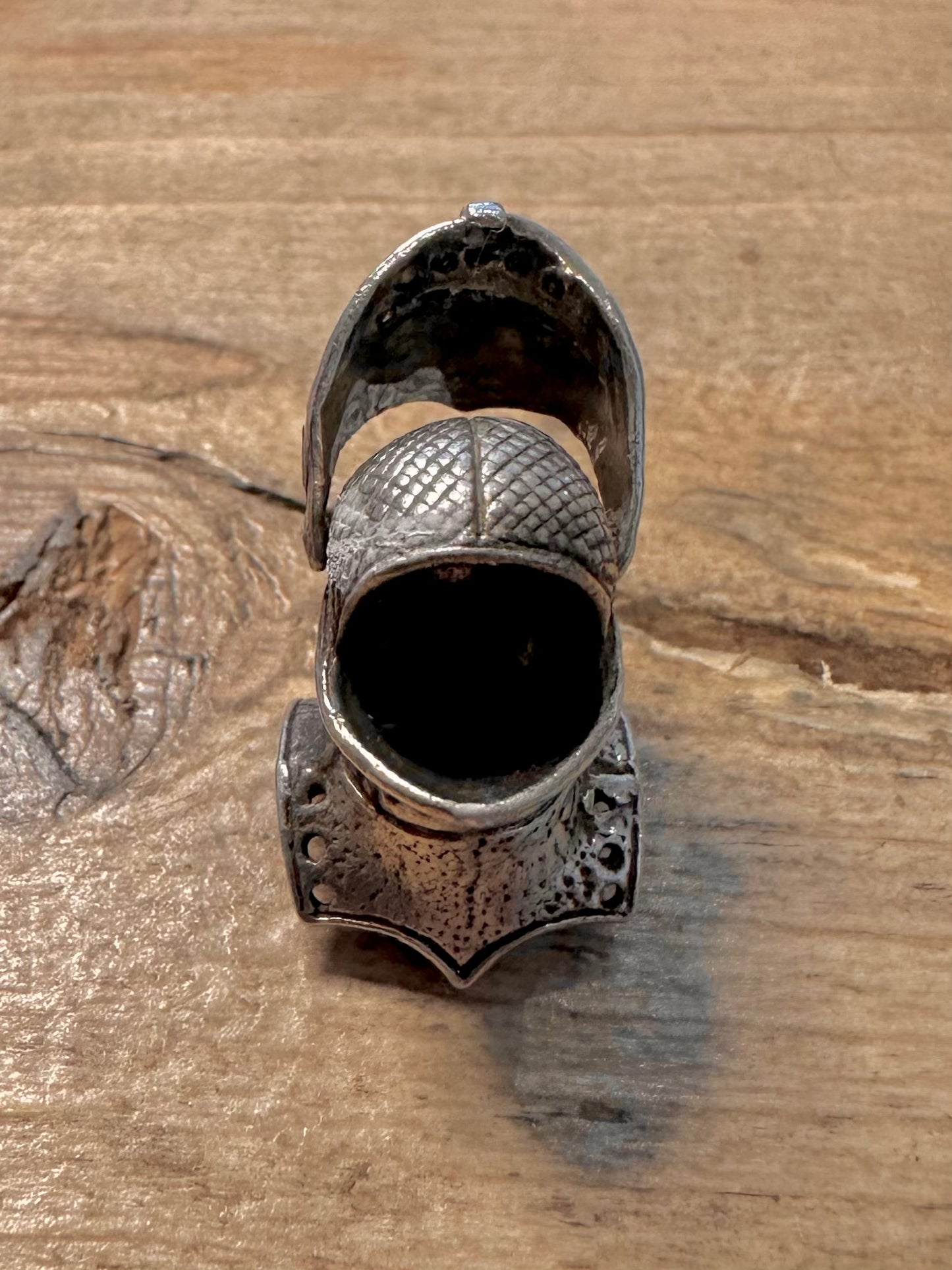 Vintage Knights Helmet Articulated 925 Silver Charm Pendant