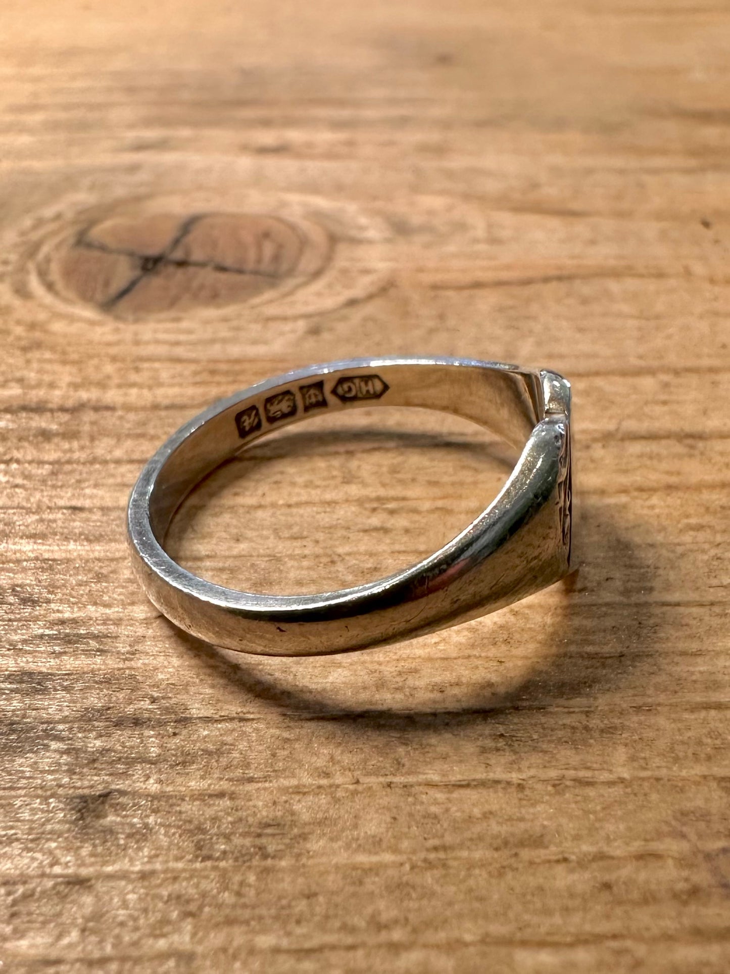 Vintage 1975 Heart Signet Engraved 925 Silver Size P Ring
