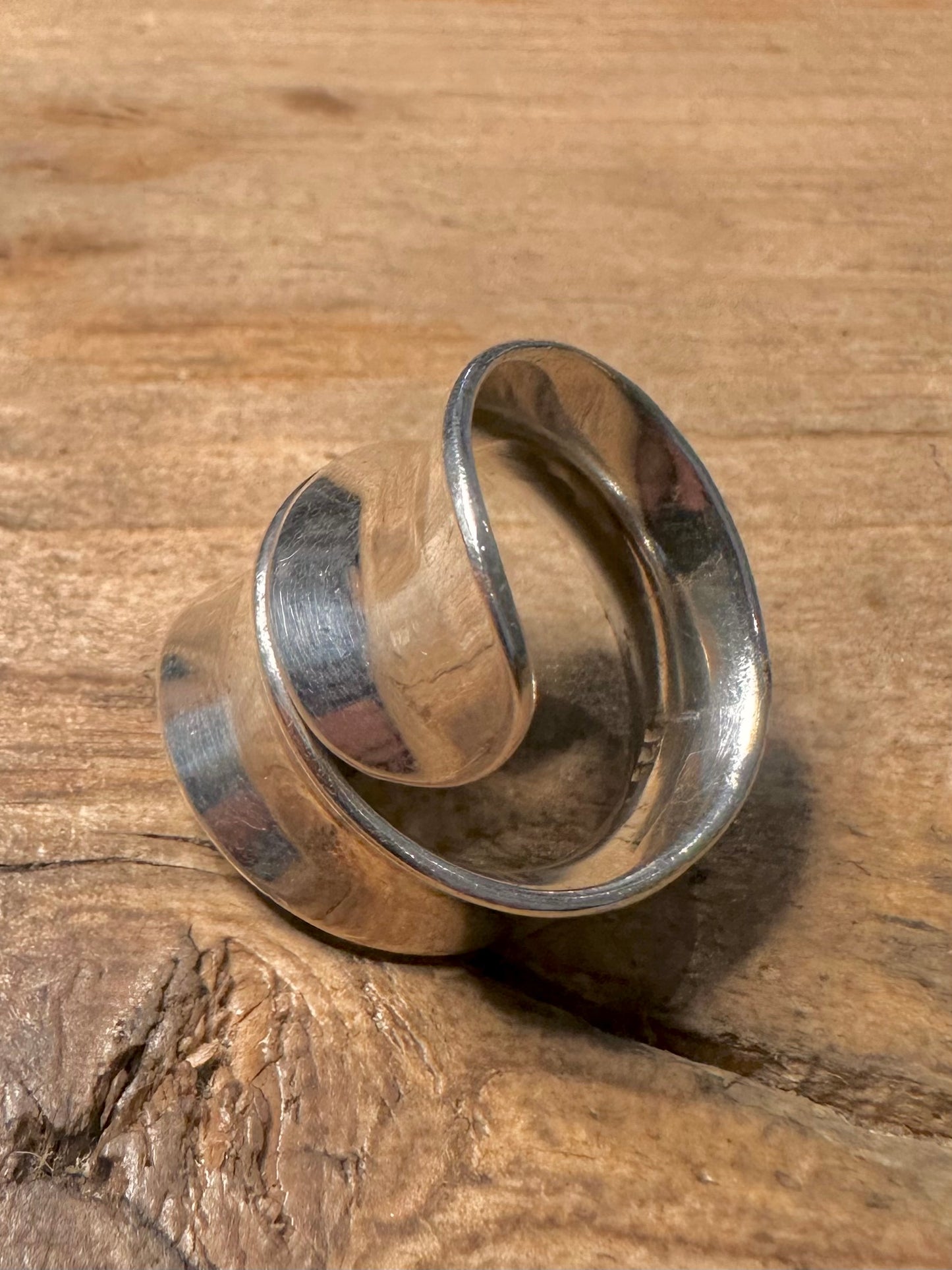 Abstract Chunky Overlapping 925 Silver Size M1/2 Ring
