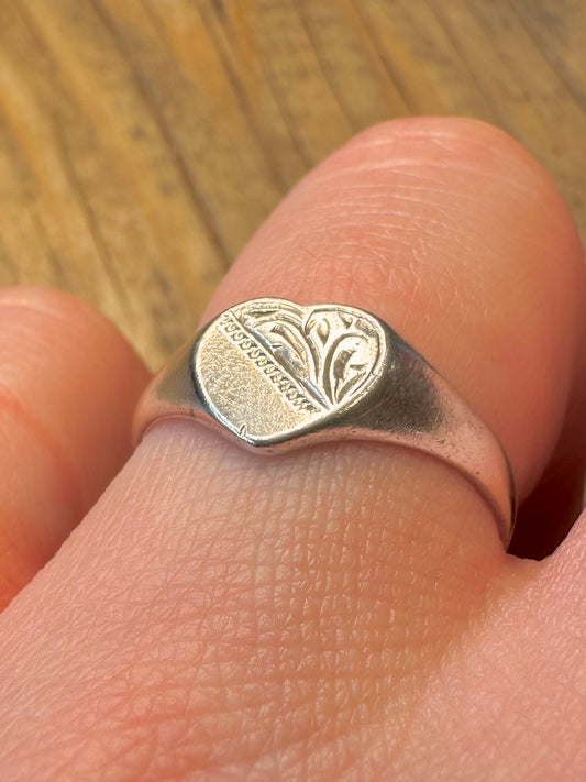 Heart 1977 Signet 925 Sterling Silver Size Q Ring