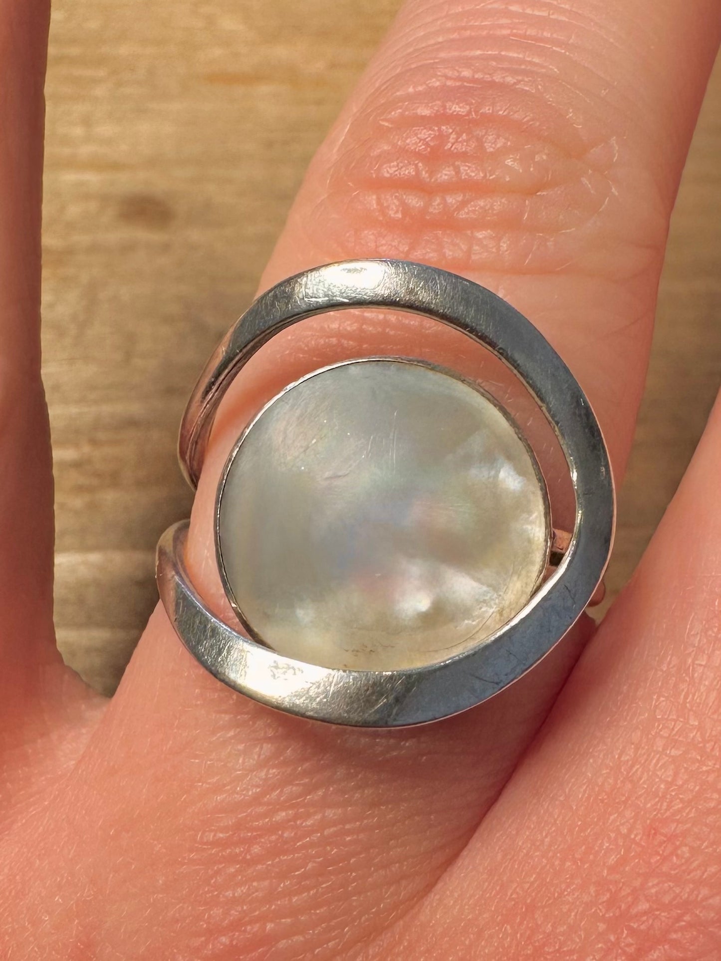 Abstract Mother of Pearl Overlapping 925 Silver Size O Ring