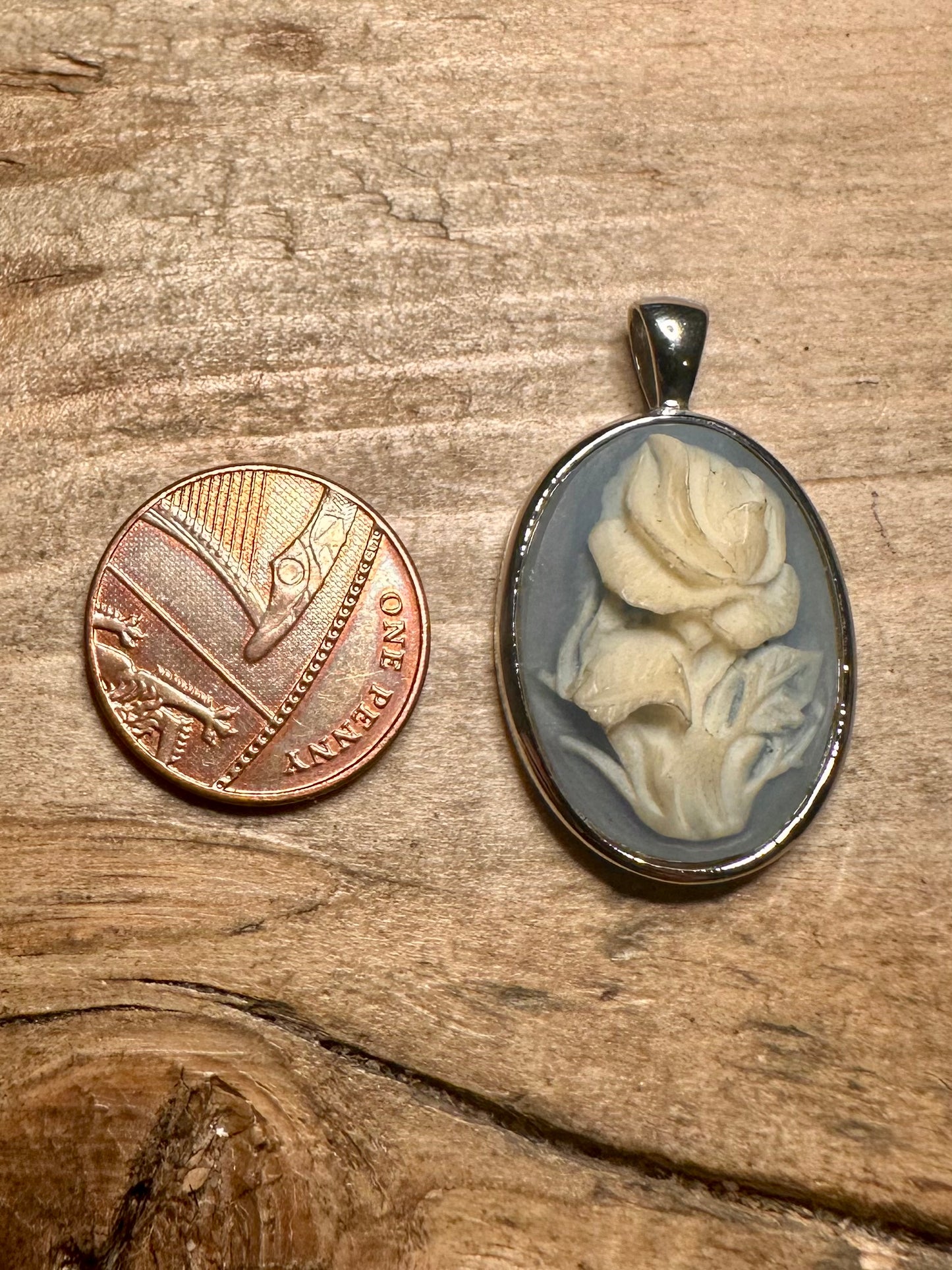 Vintage Cameo Rose Blue 925 Silver Pendant