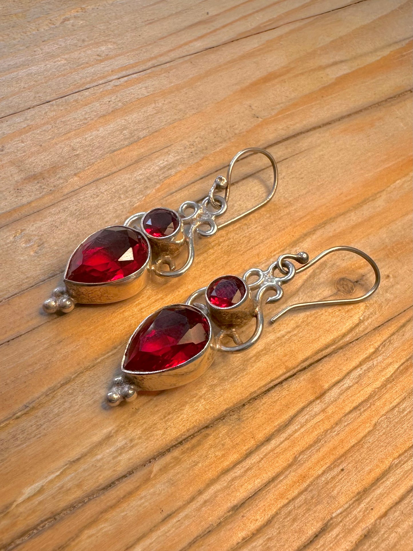 Vintage Red Stone Ornate Dangle 925 Sterling Silver Earrings