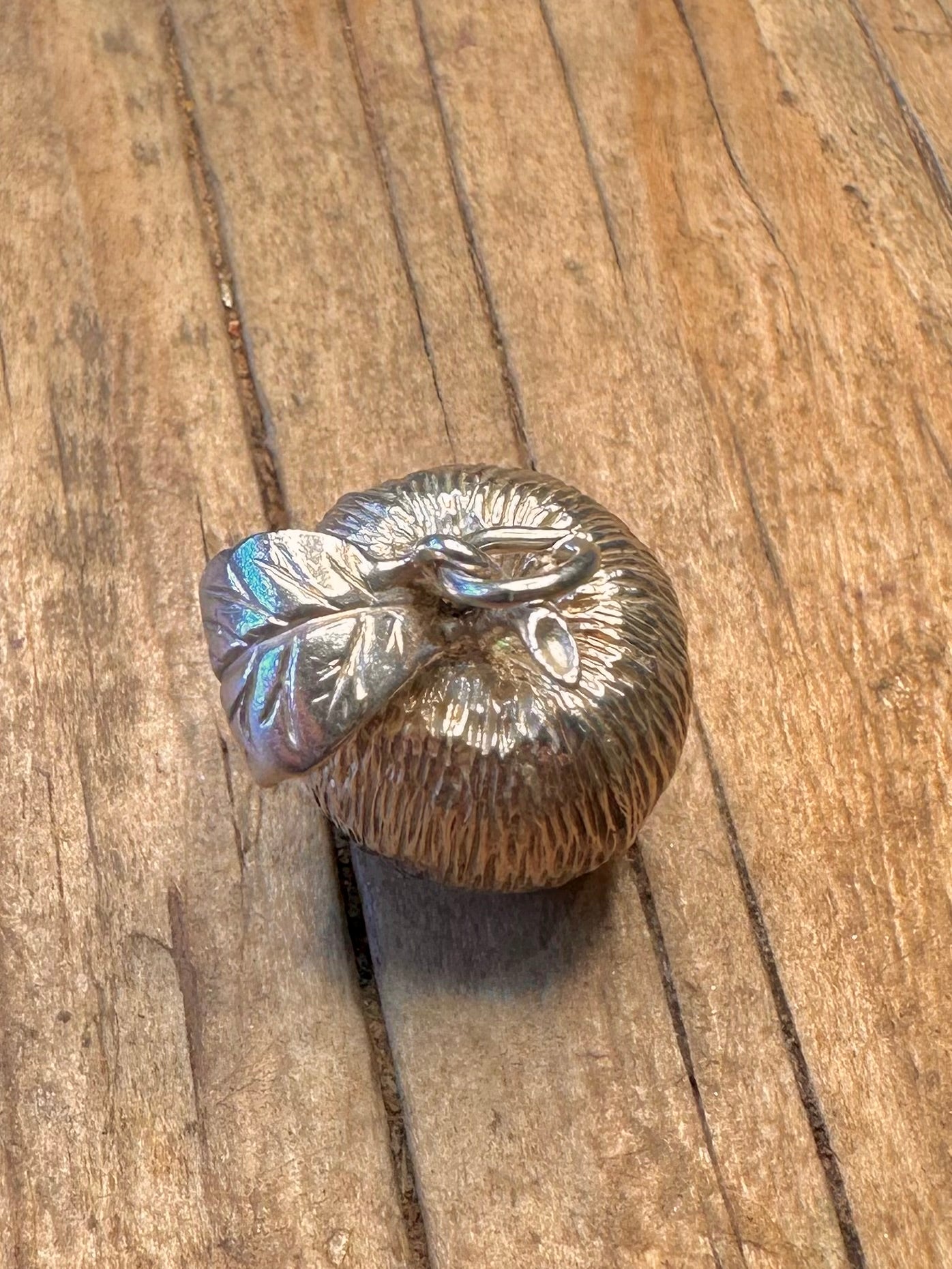 Vintage 1978 massiver Apfelanhänger aus strukturiertem 925er Sterlingsilber