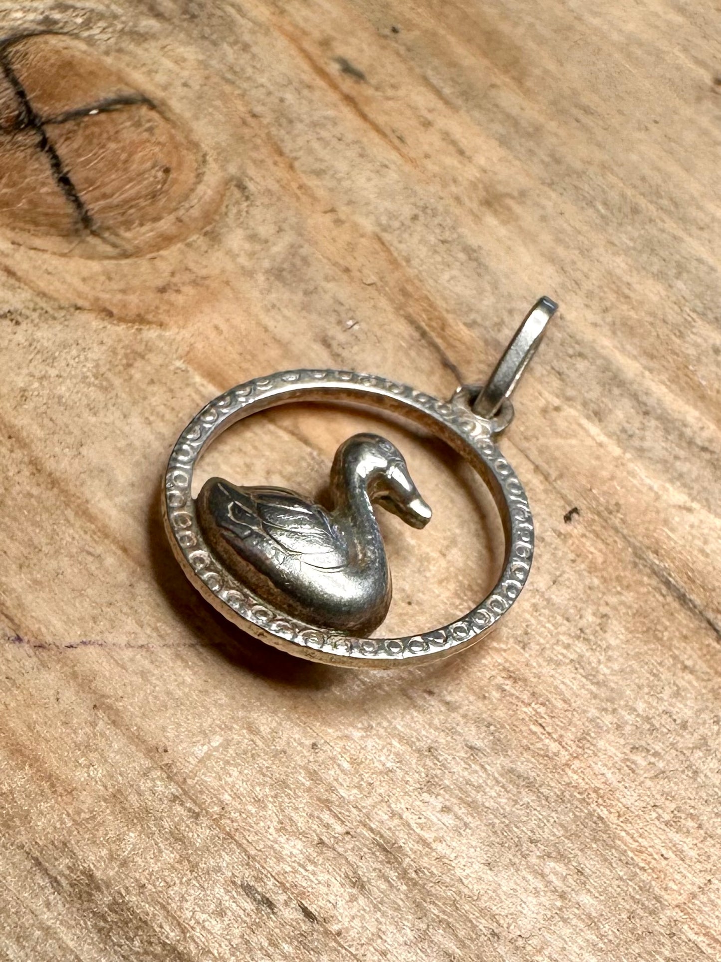 Vintage Swan Textured Italy 925 Silver Pendant