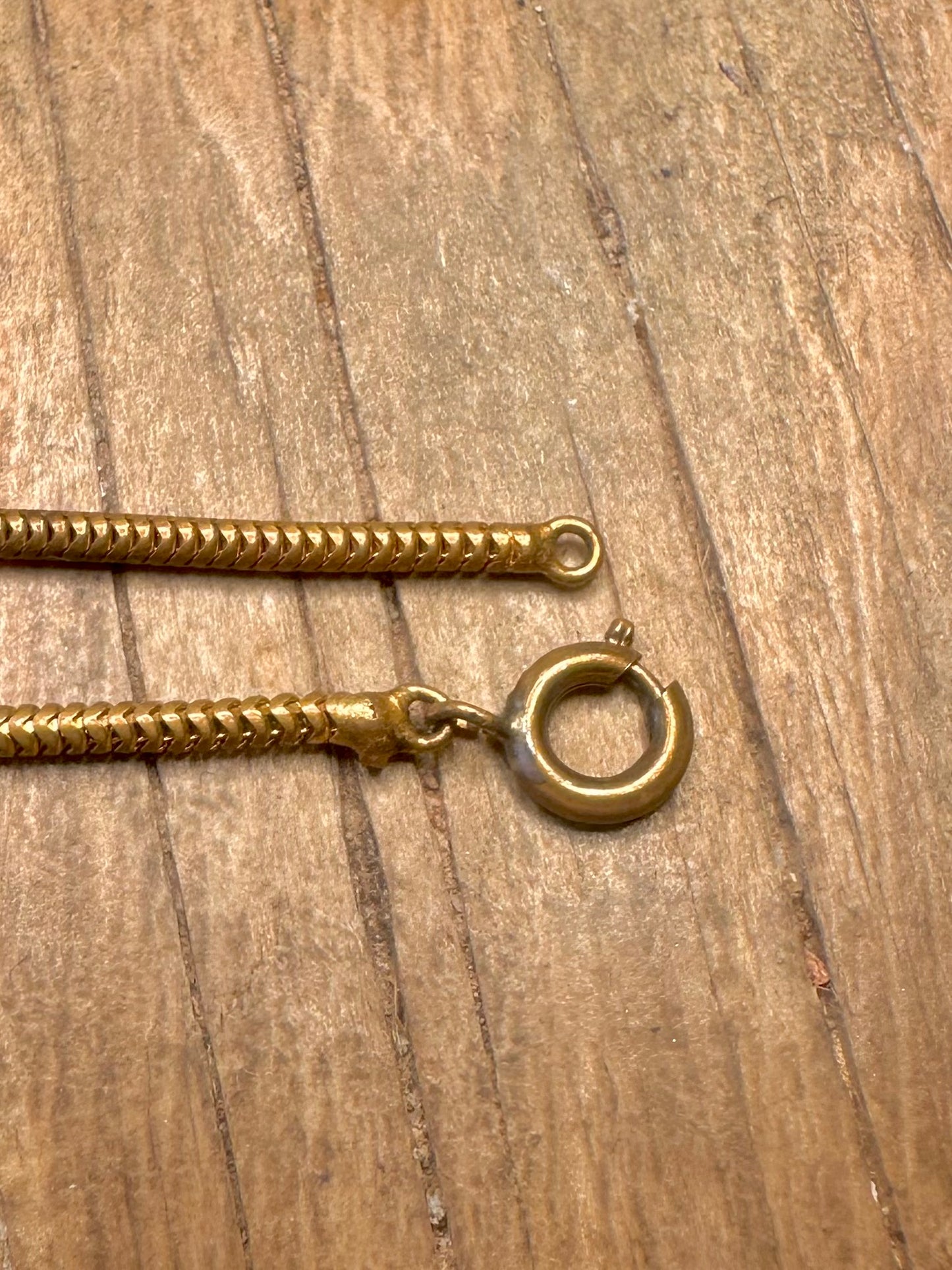 Vintage Art Deco Green and Clear Rhinestone Gold Tone 16 inch Costume Necklace