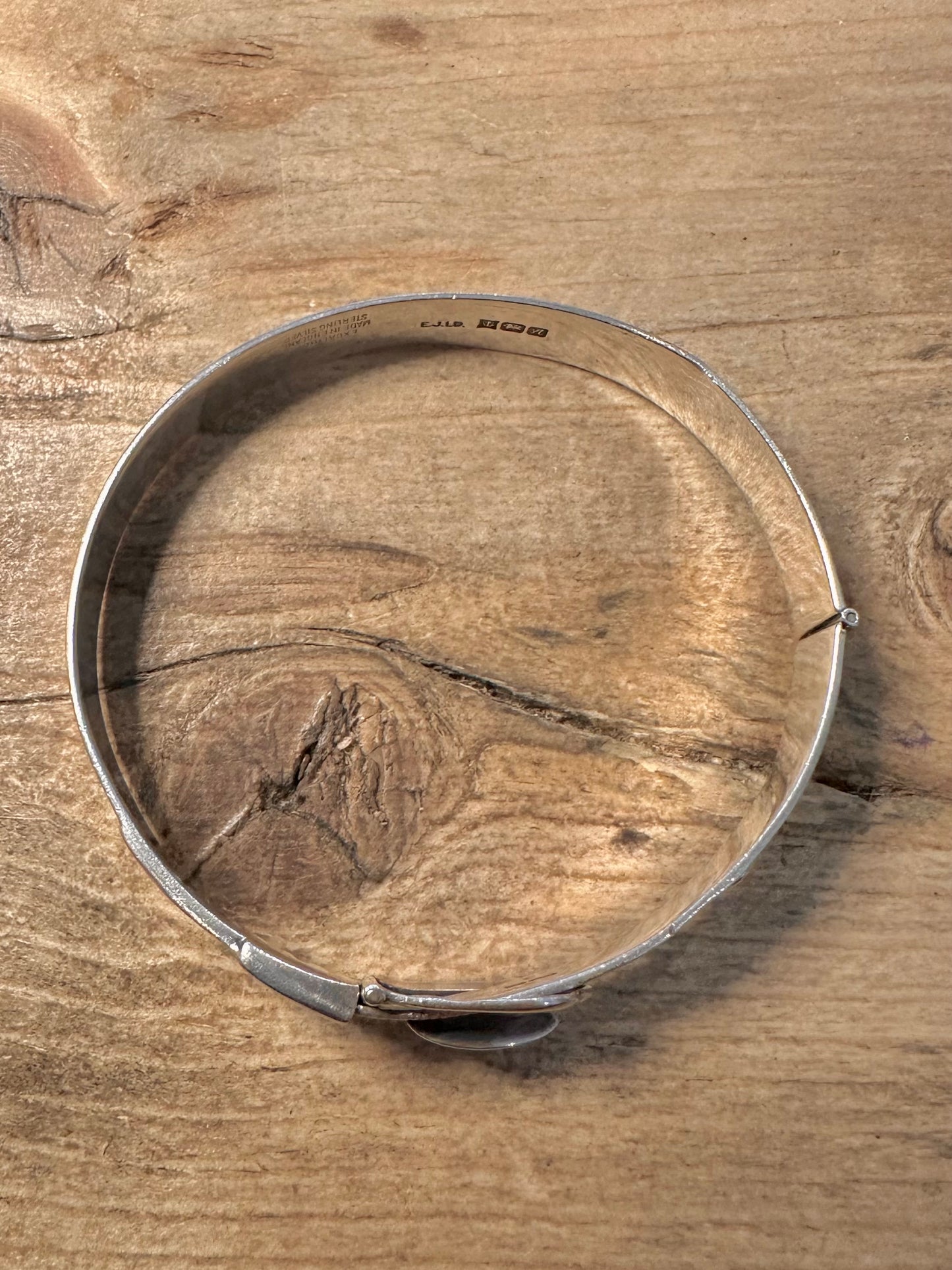 Vintage 1975 Buckle Engraved 925 Silver Maker EJ.Ld Bangle