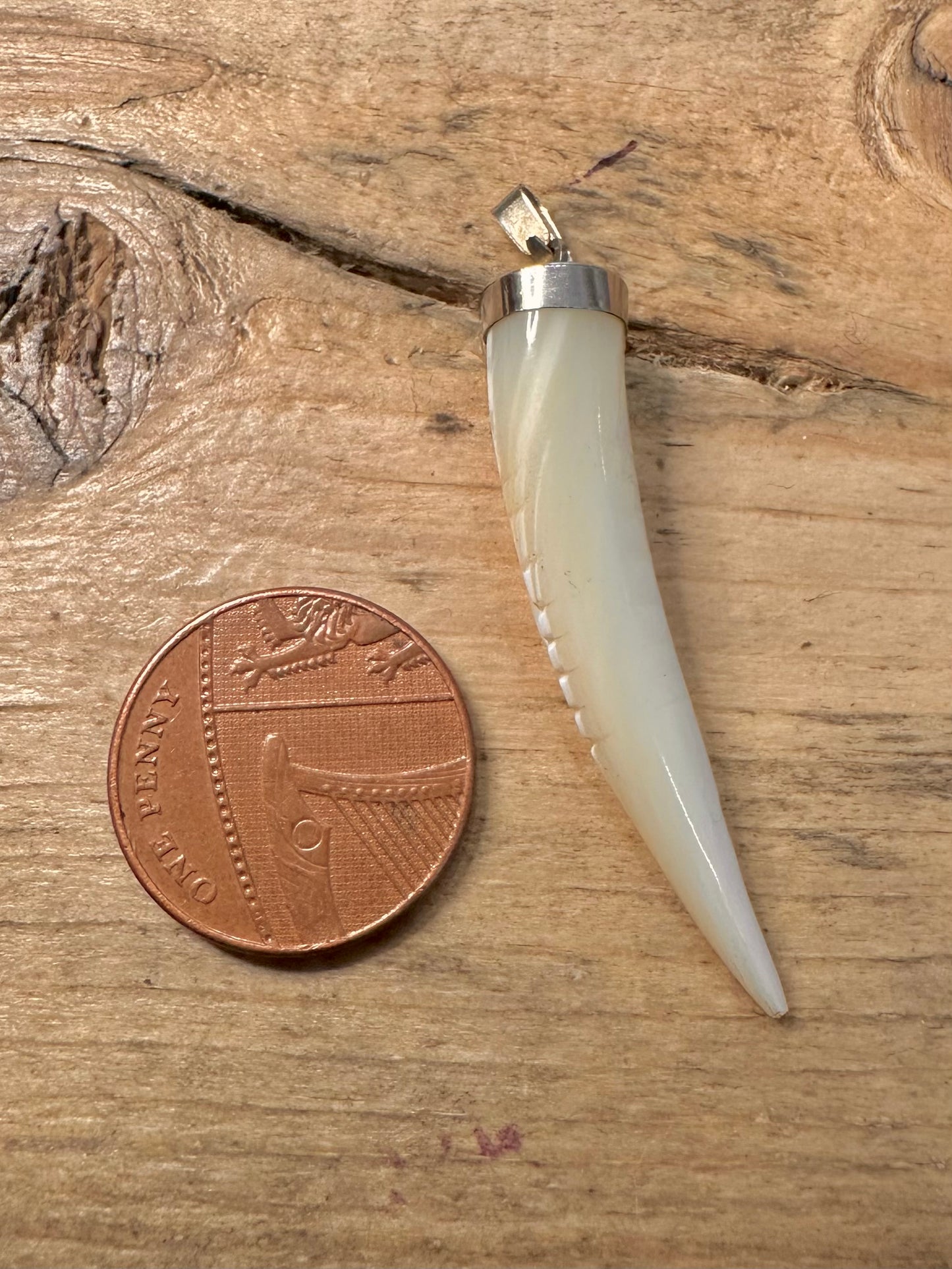 Vintage Mother of Pearl Engraved Horn 925 Silver Pendant