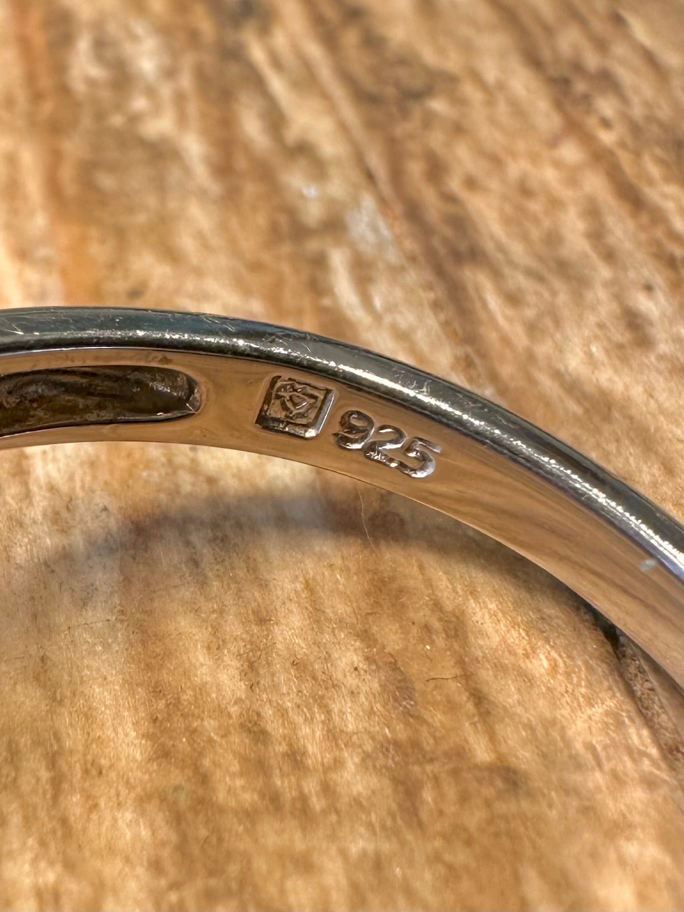 Moderner DQCZ Schmetterling, vergoldet und 925er Sterlingsilber, Ringgröße U