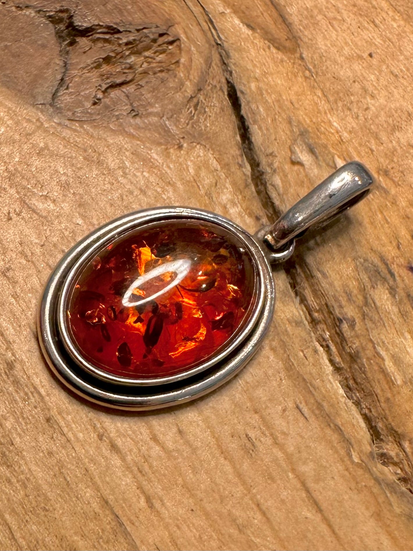 Vintage Oval Amber 925 Silver Pendant