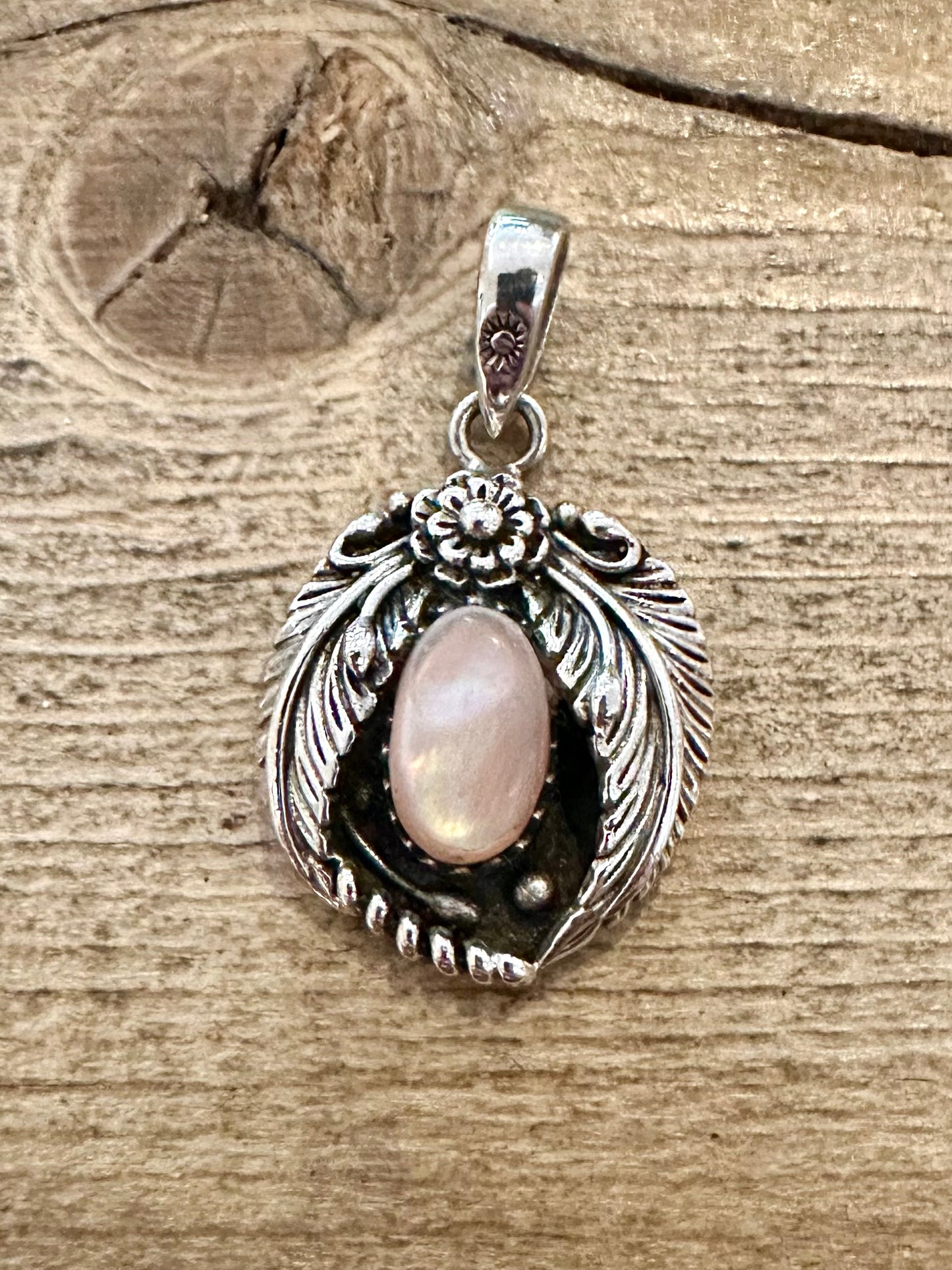Vintage Navajo Mother of Pearl Leaf 925 Silver Pendant