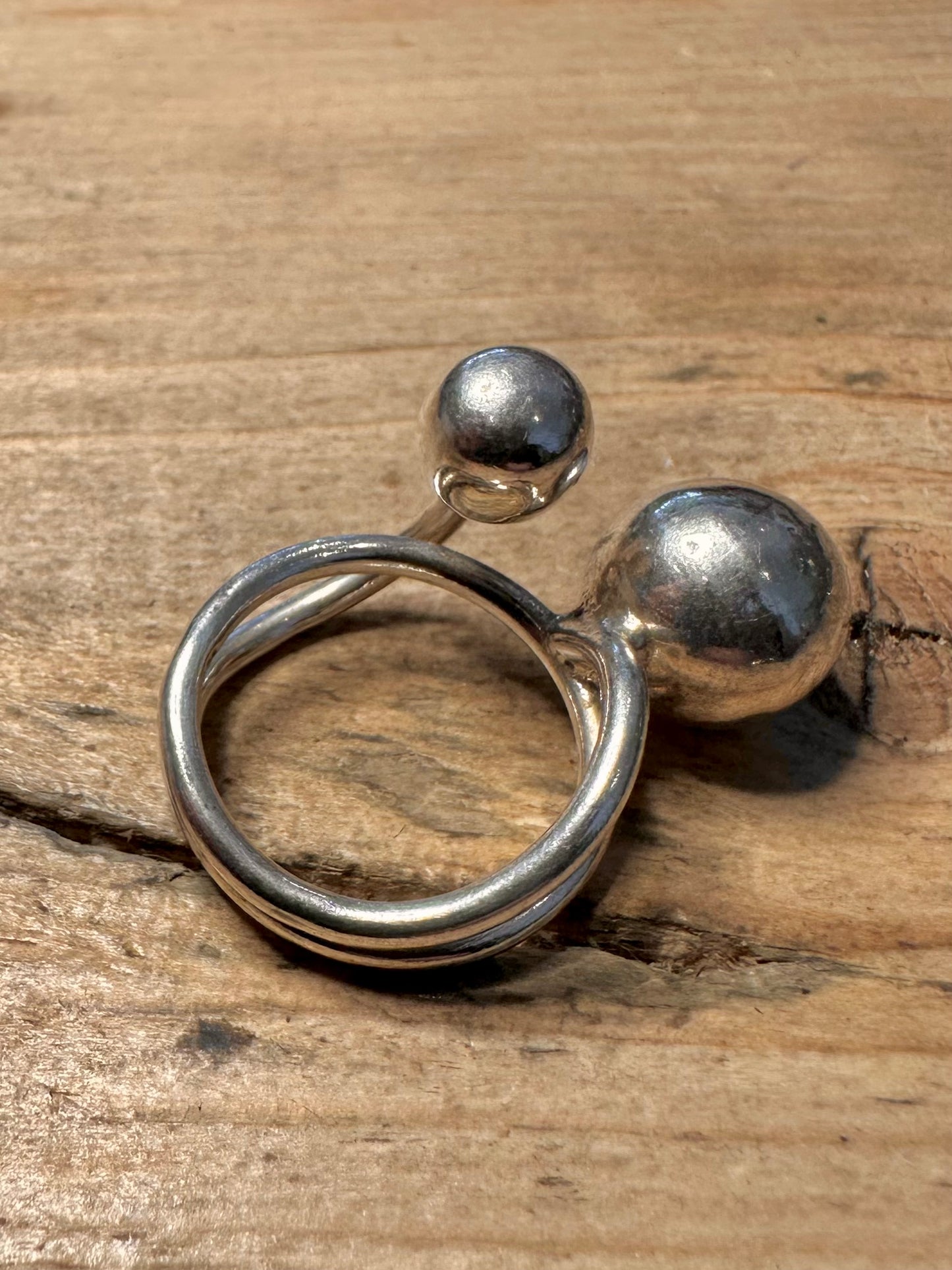 Abstract Ball Overlapping 925 Silver Size N Ring