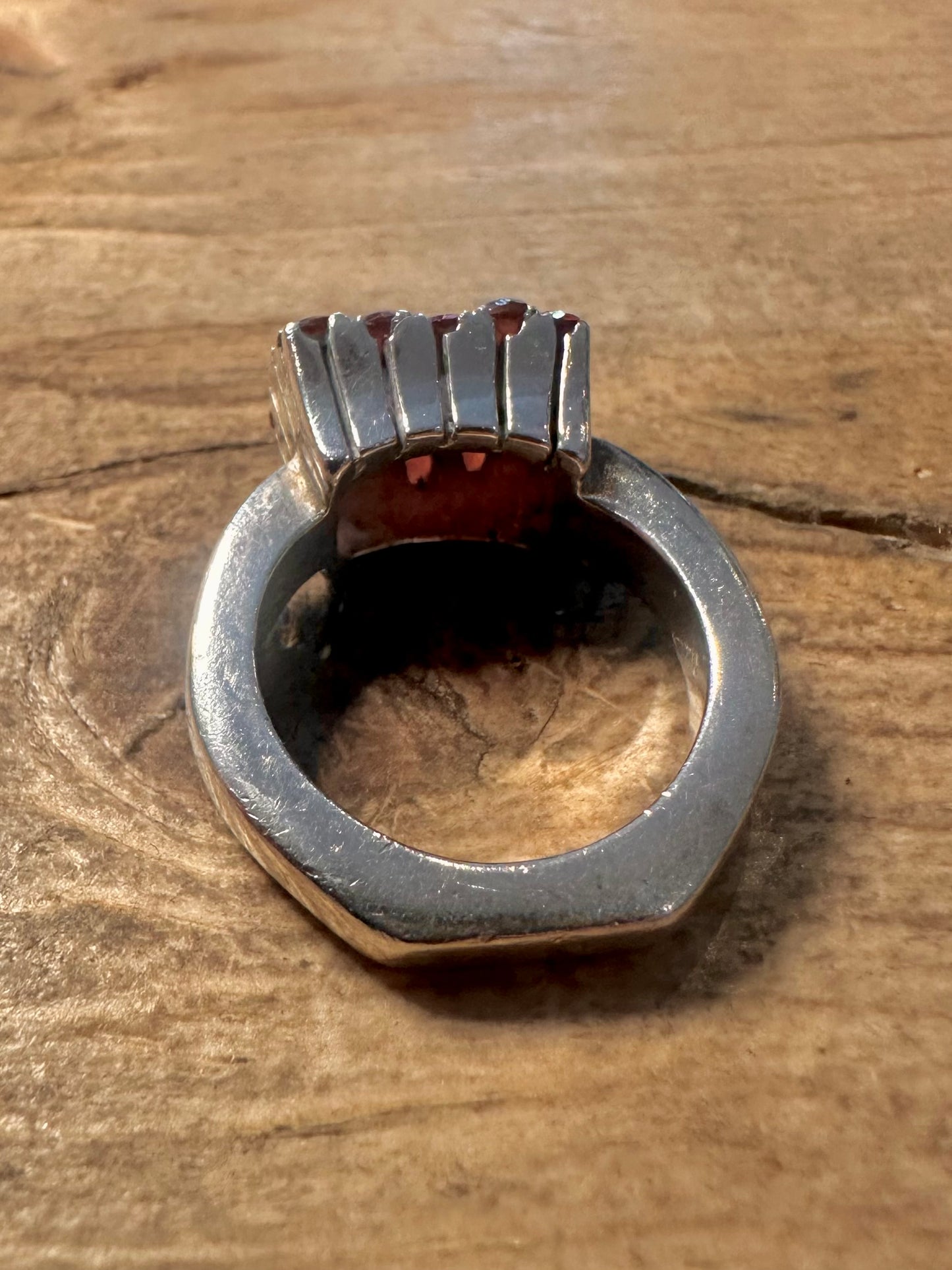 Abstract Chunky Garnet 925 Silver Size M Ring
