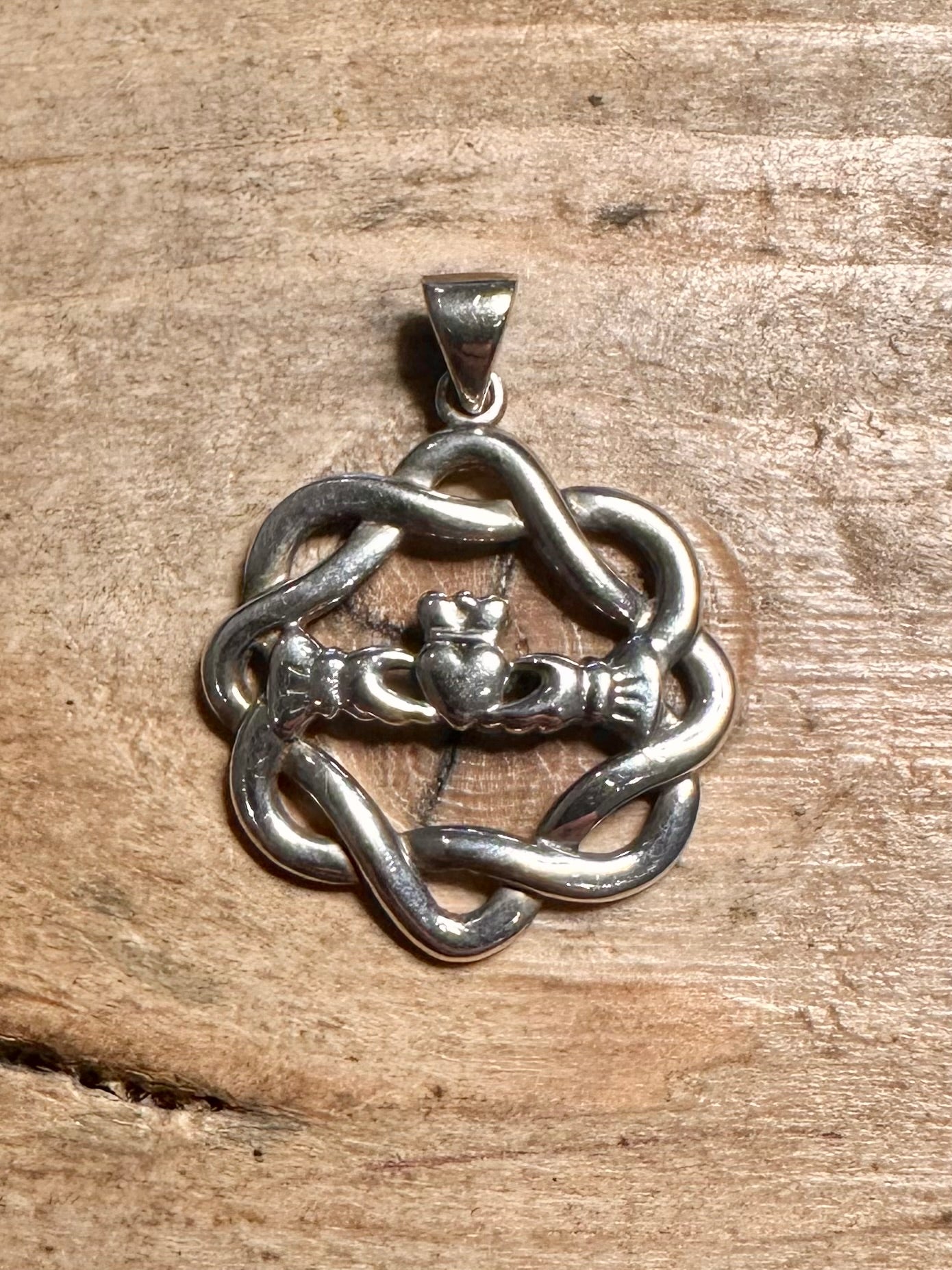 Vintage Celtic Knot Claddagh 925 Silver Pendant
