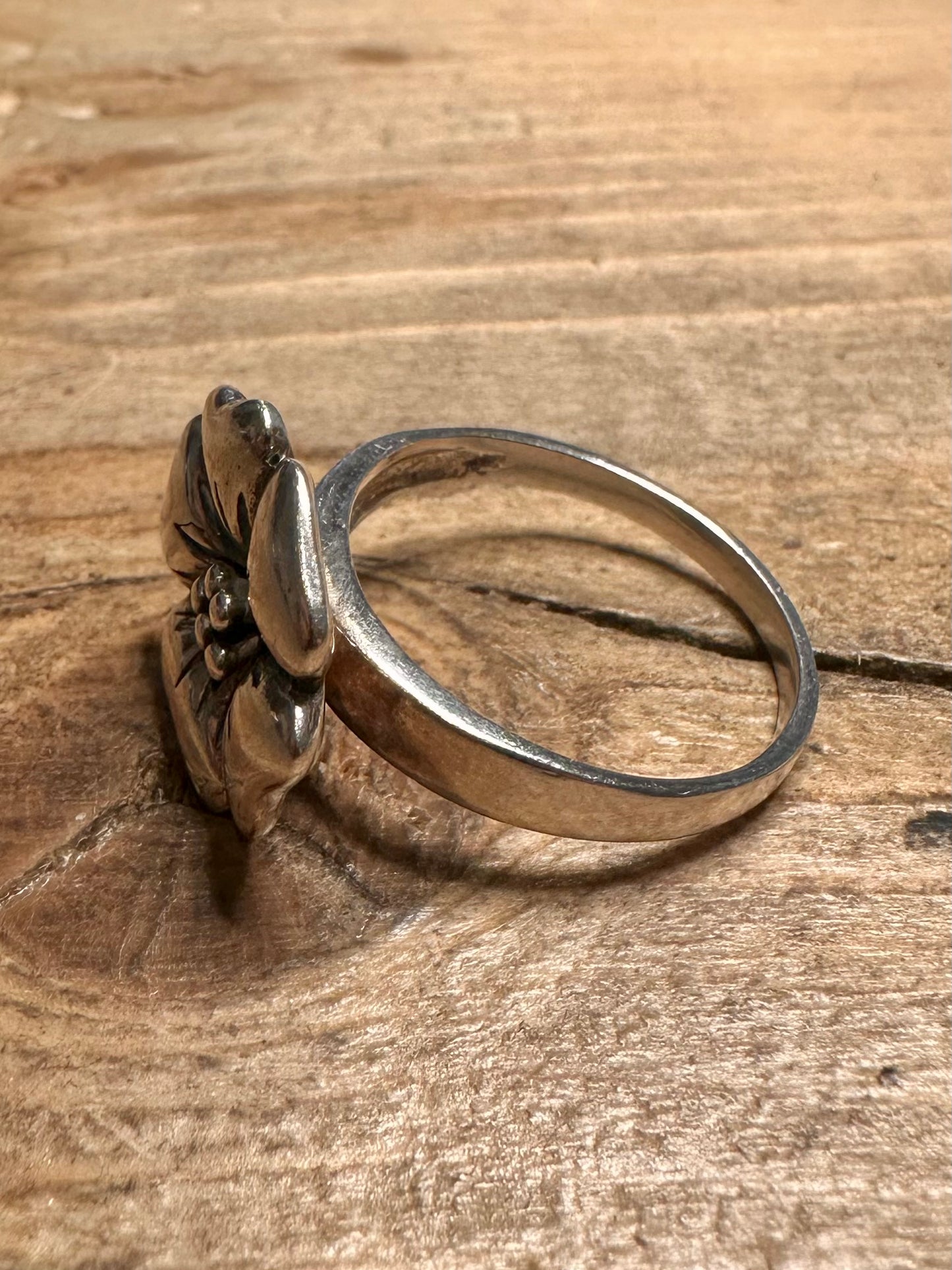Vintage Flower 925 Silver Size T Ring