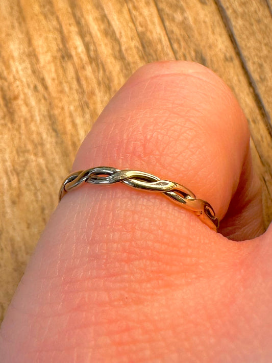 9ct Gold Rope Style Size L Ring