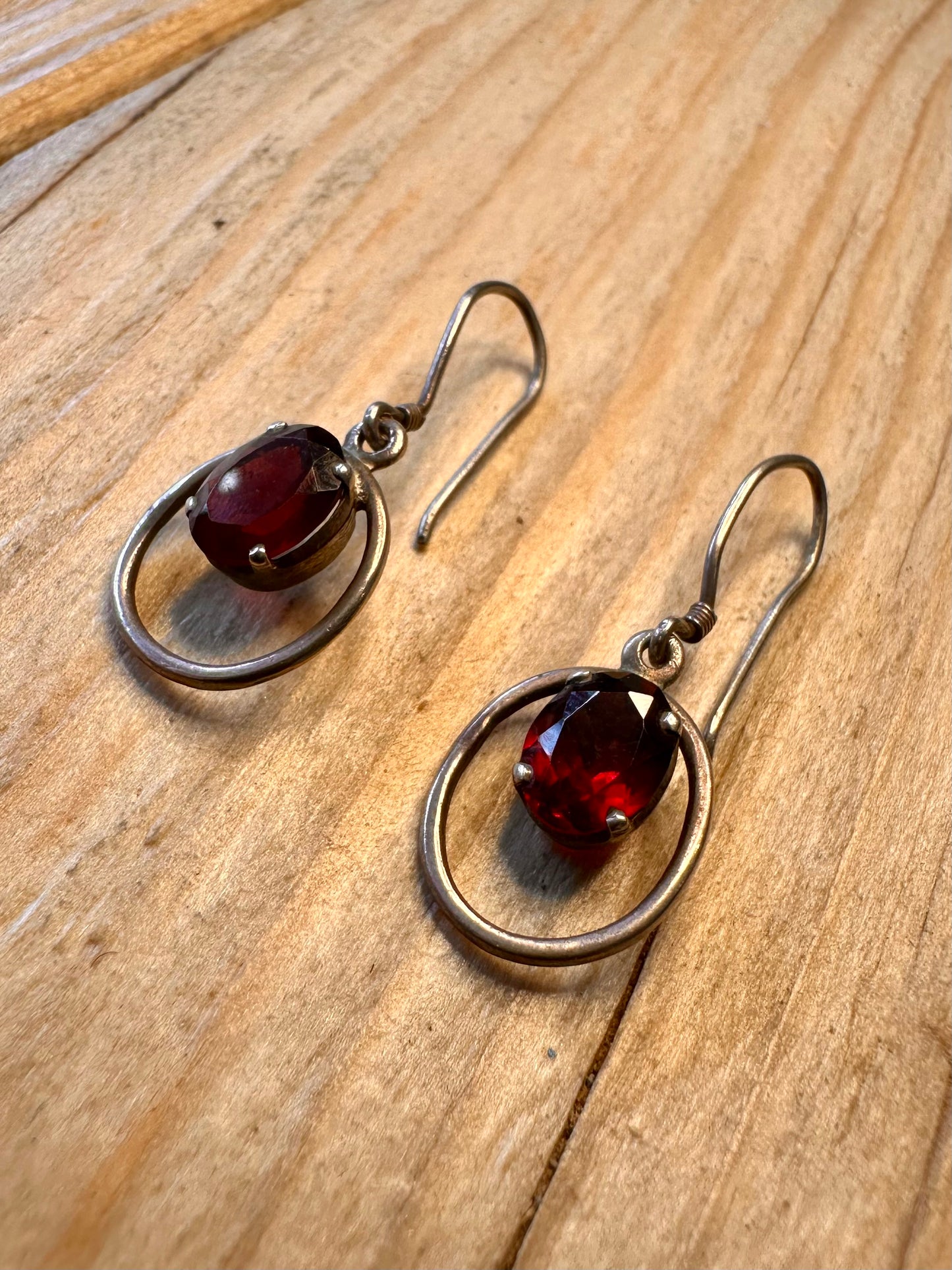 Vintage Garnet Dangle 925 Silver Earrings