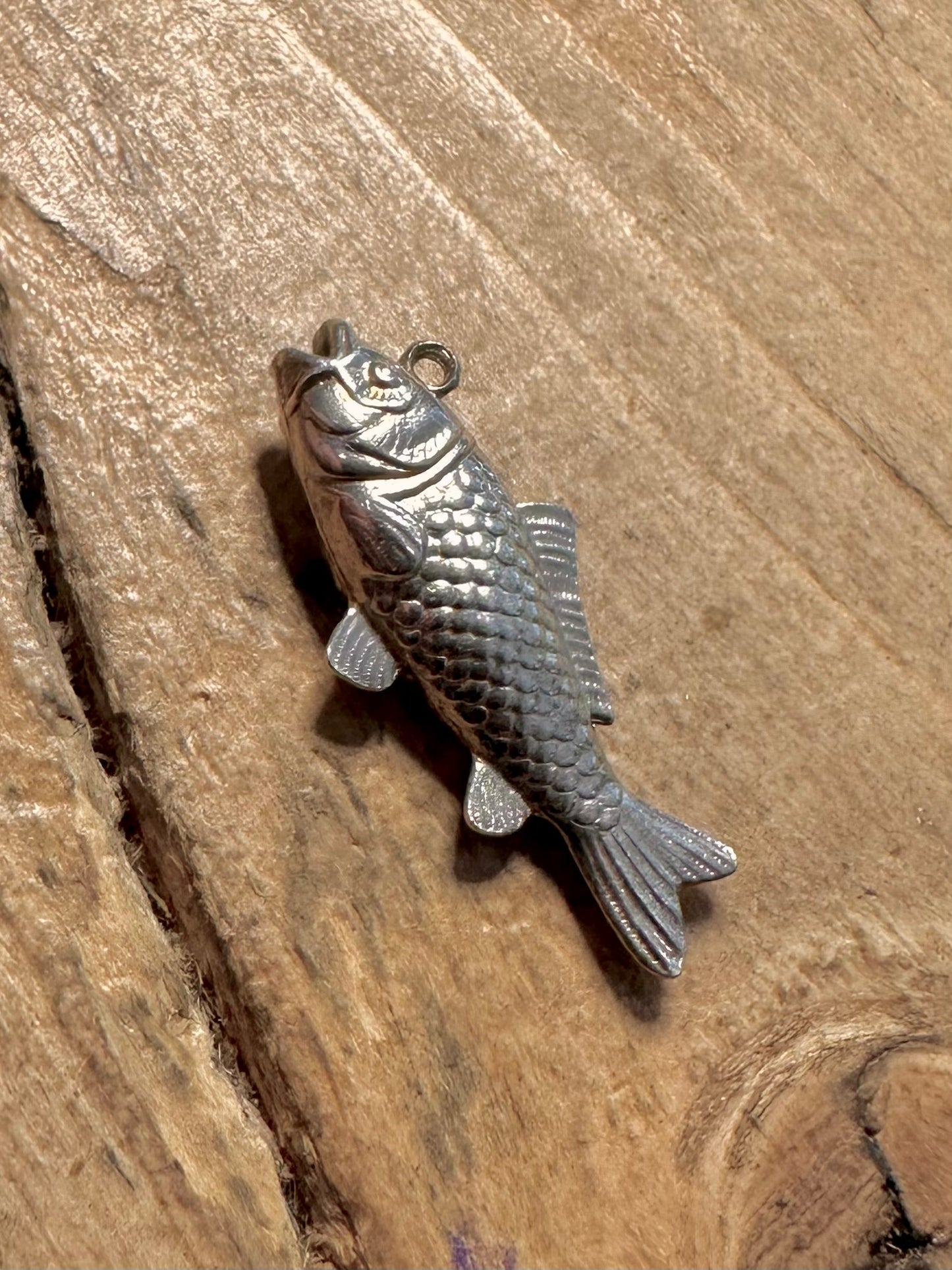 Vintage Textured Fish 925 Silver Charm Pendant