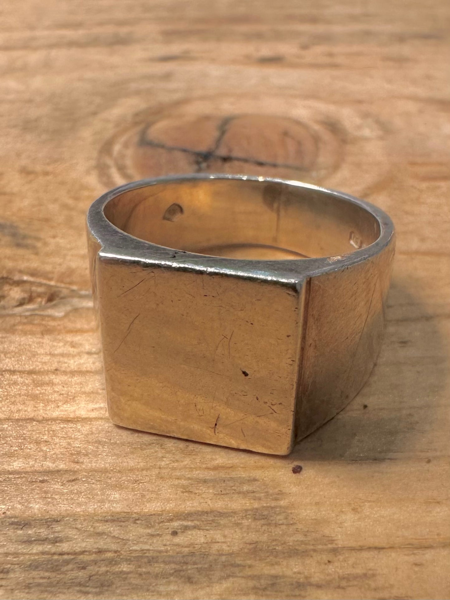 Vintage 1978 Signet Maker JS 925 Silver Size M Ring