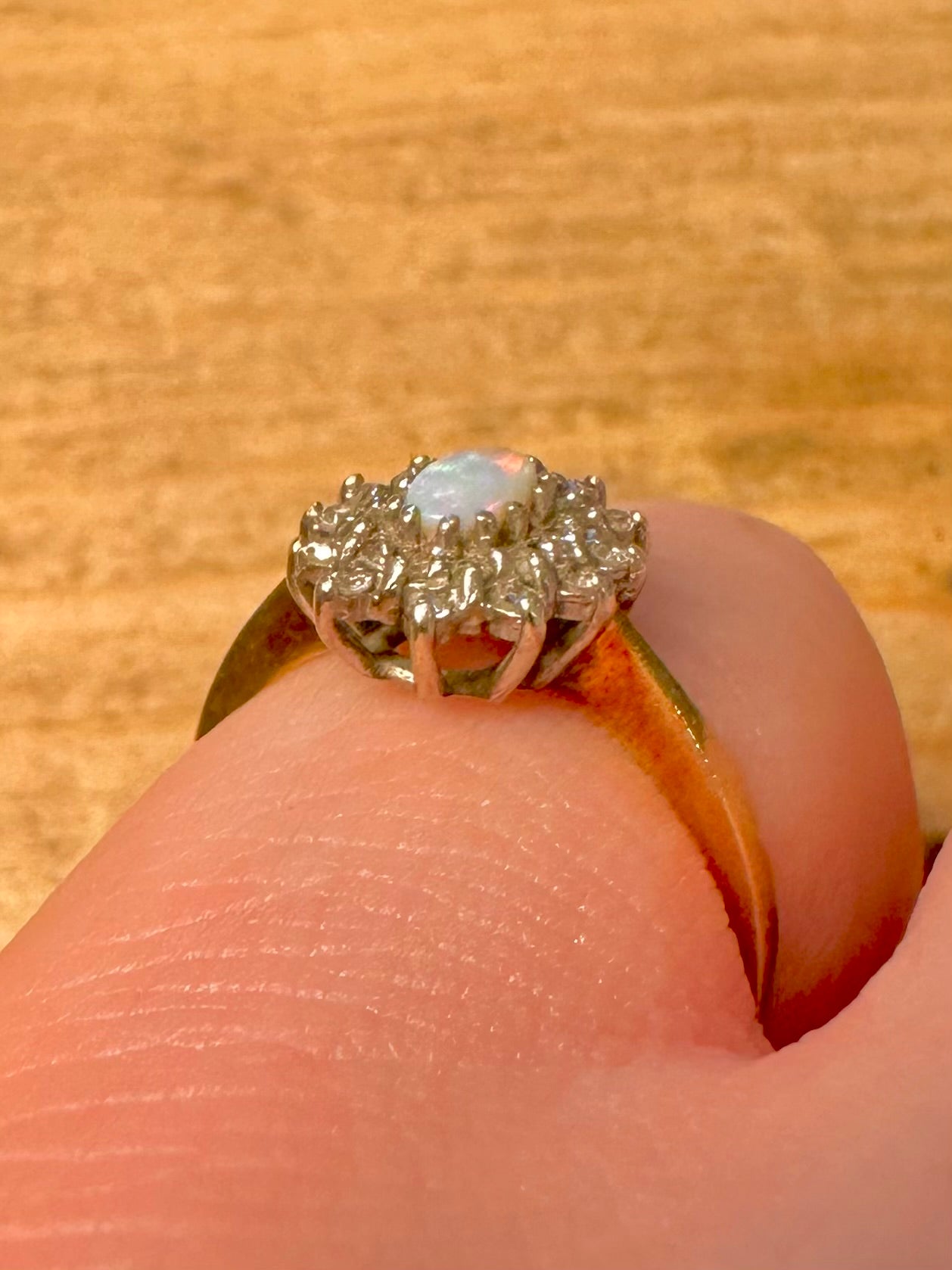 Vintage 1984 9ct Gold Opal and White Stone Size N Ring