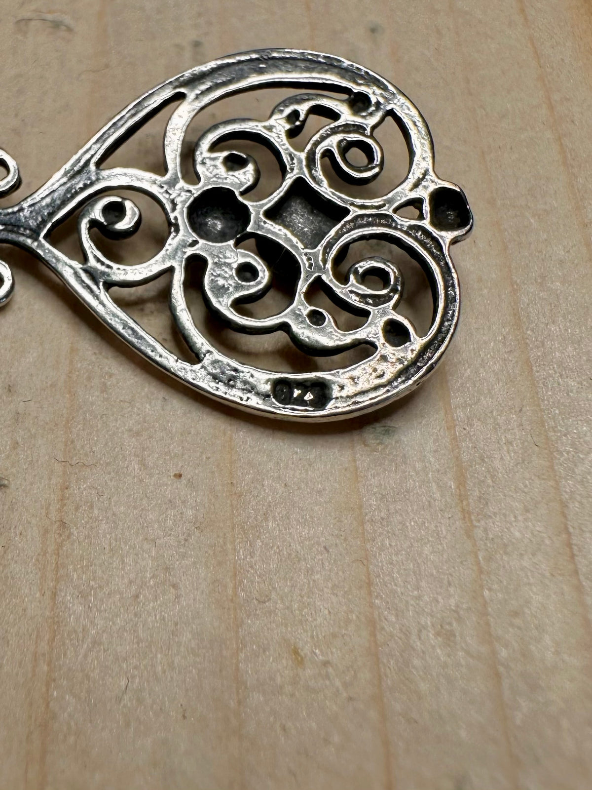 Garnet Swirl Filigree 925 Sterling Silver Pendant