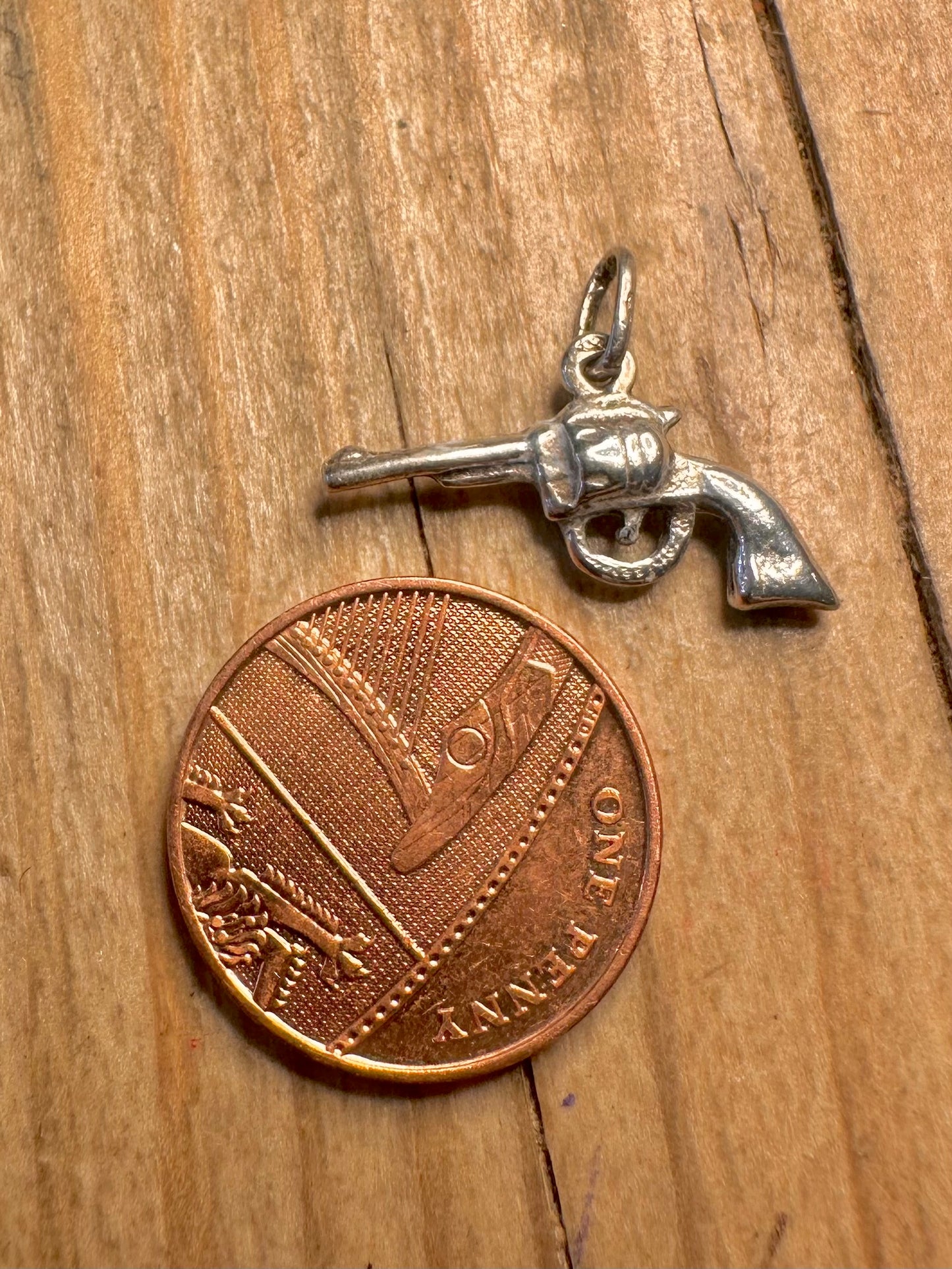 Vintage Gun Revolver 925 Sterling Silver Charm Pendant