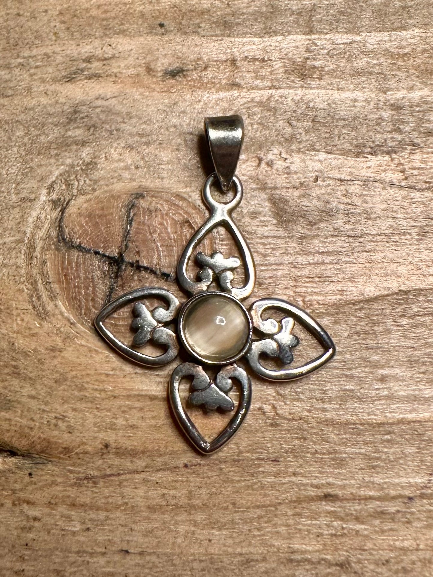 Vintage Scottish Revival Moonstone 925 Silver Pendant