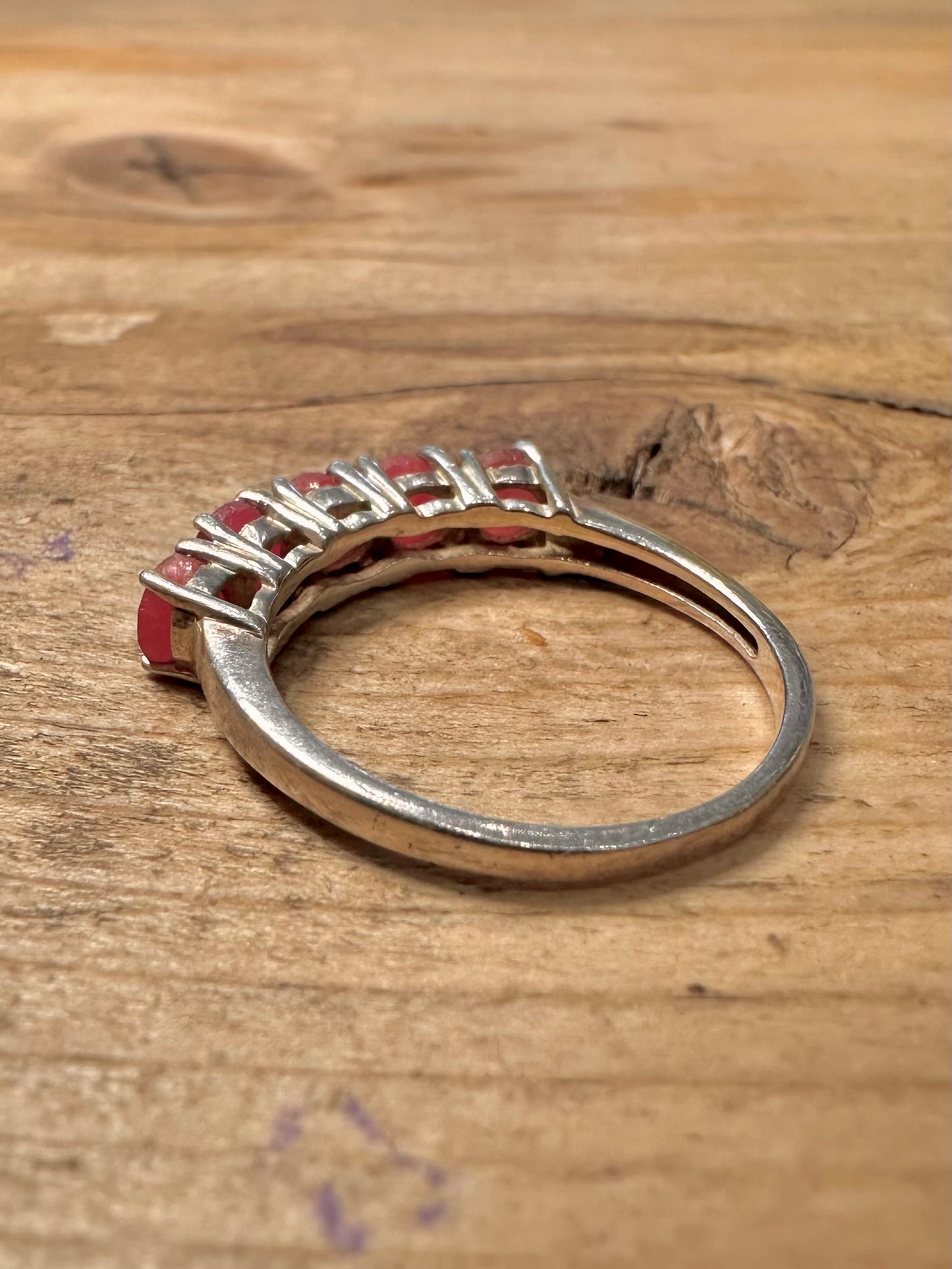 Vintage Red Stones 925 Silver Size P1/2 Ring