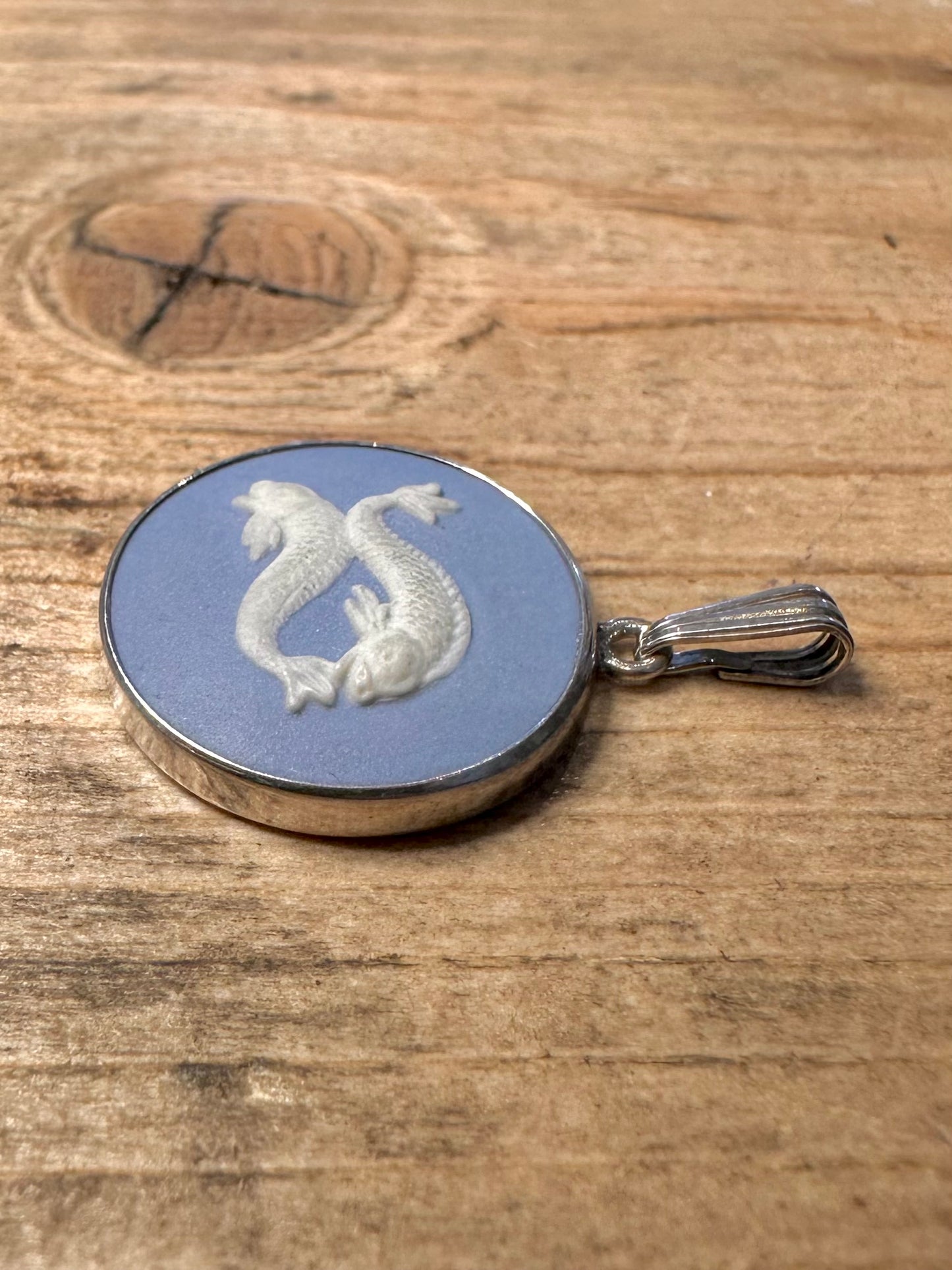 Vintage Wedgewood Blue Two Fish Pisces JW 925 Silver Made in England Pendant