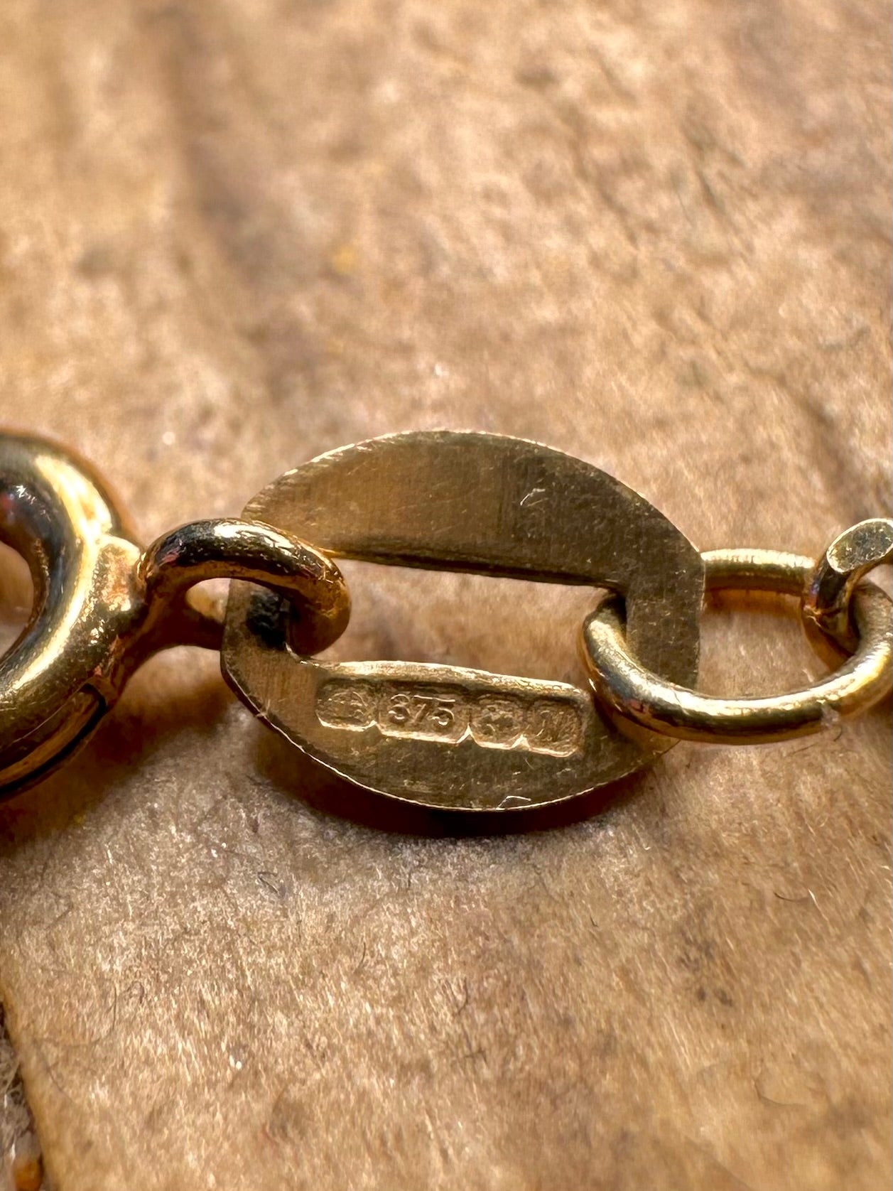 9 Karat Gold 1987 Figaro-Kette 45 cm Halskette