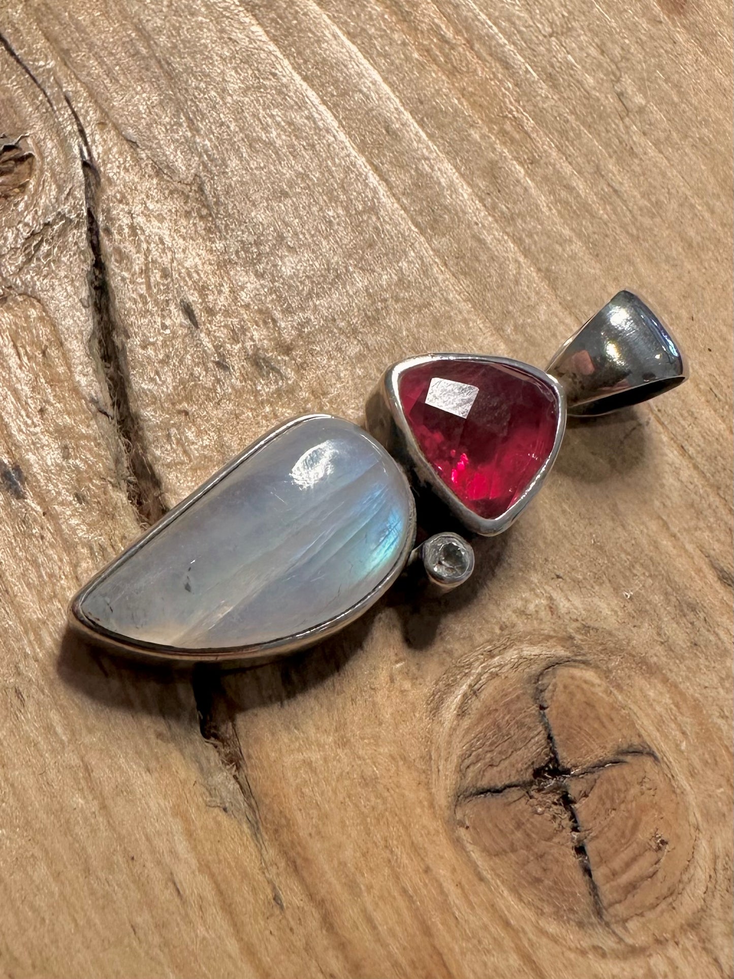 Stunning Moonstone and Red Stone 925 Silver Pendant