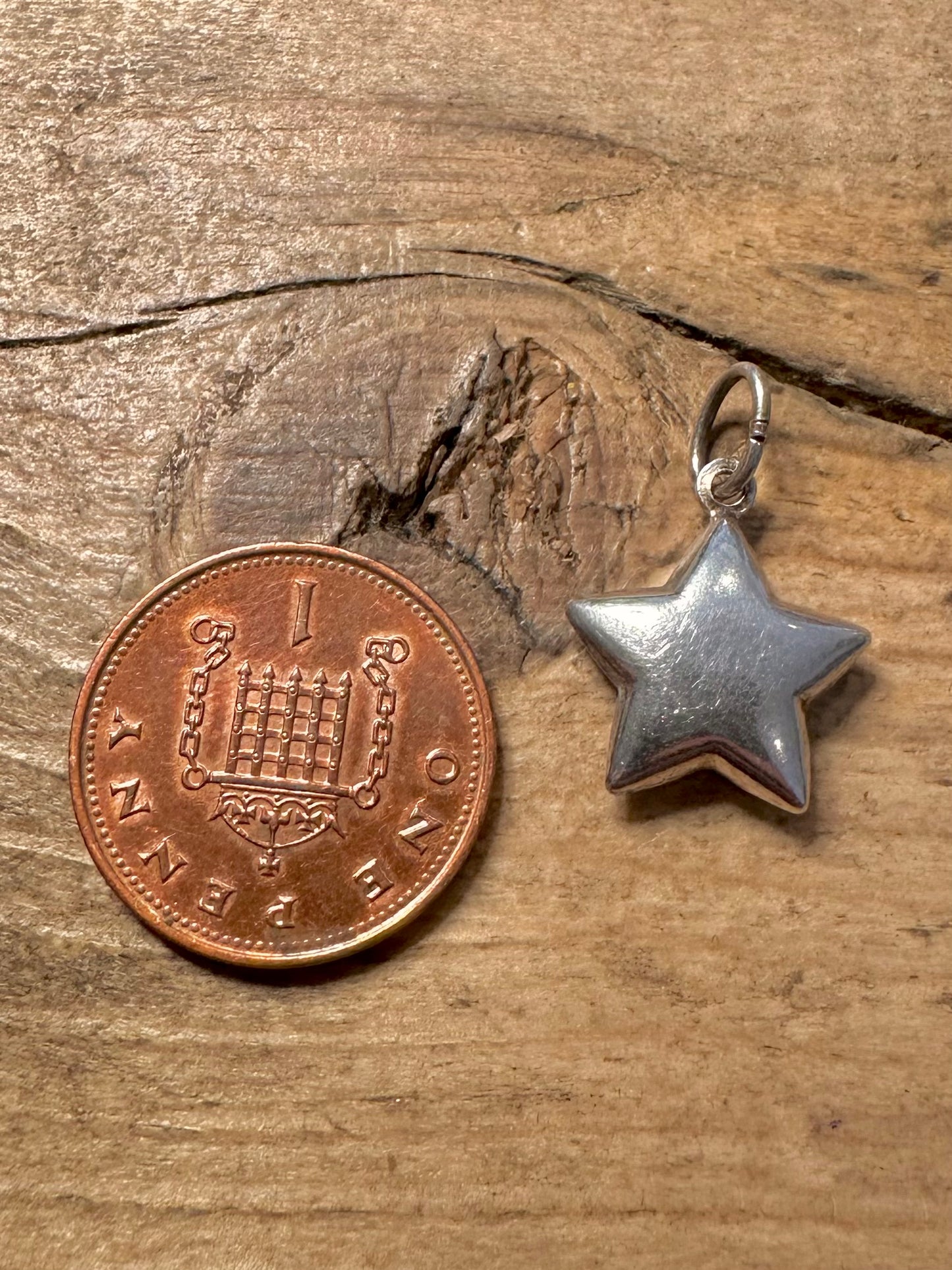 Vintage Puff Star 925 Silver Pendant