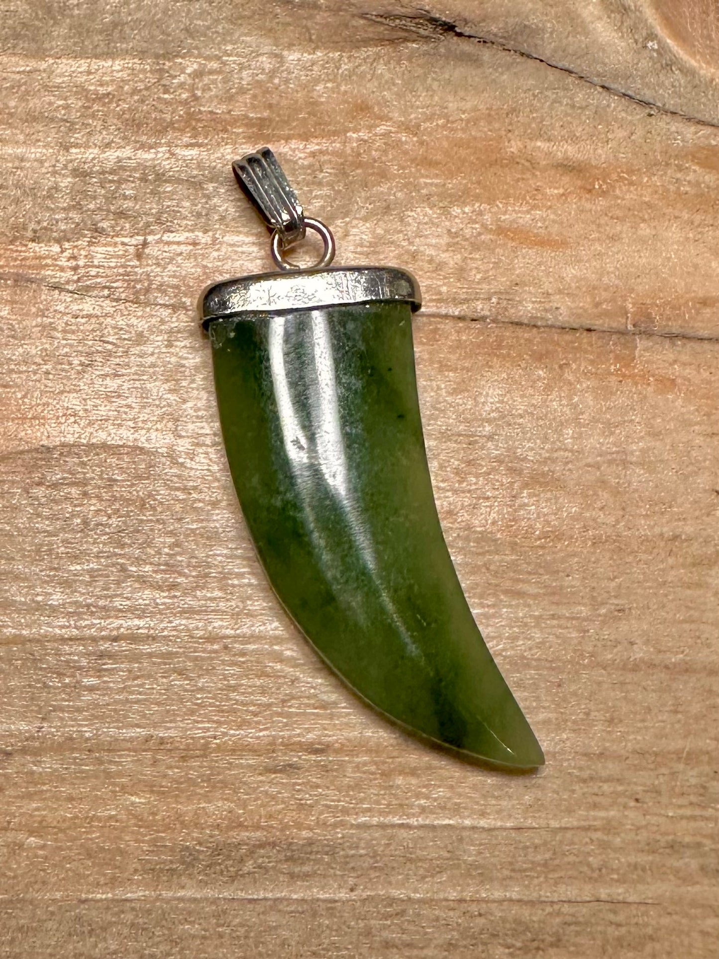 Vintage Jade Claw White Metal Pendant