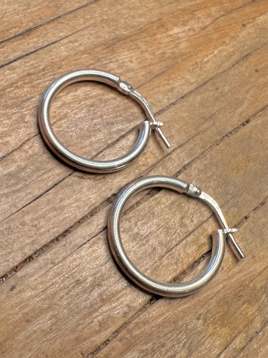 Vintage Simple Hoops Italy 925 Sterling Silver Earrings