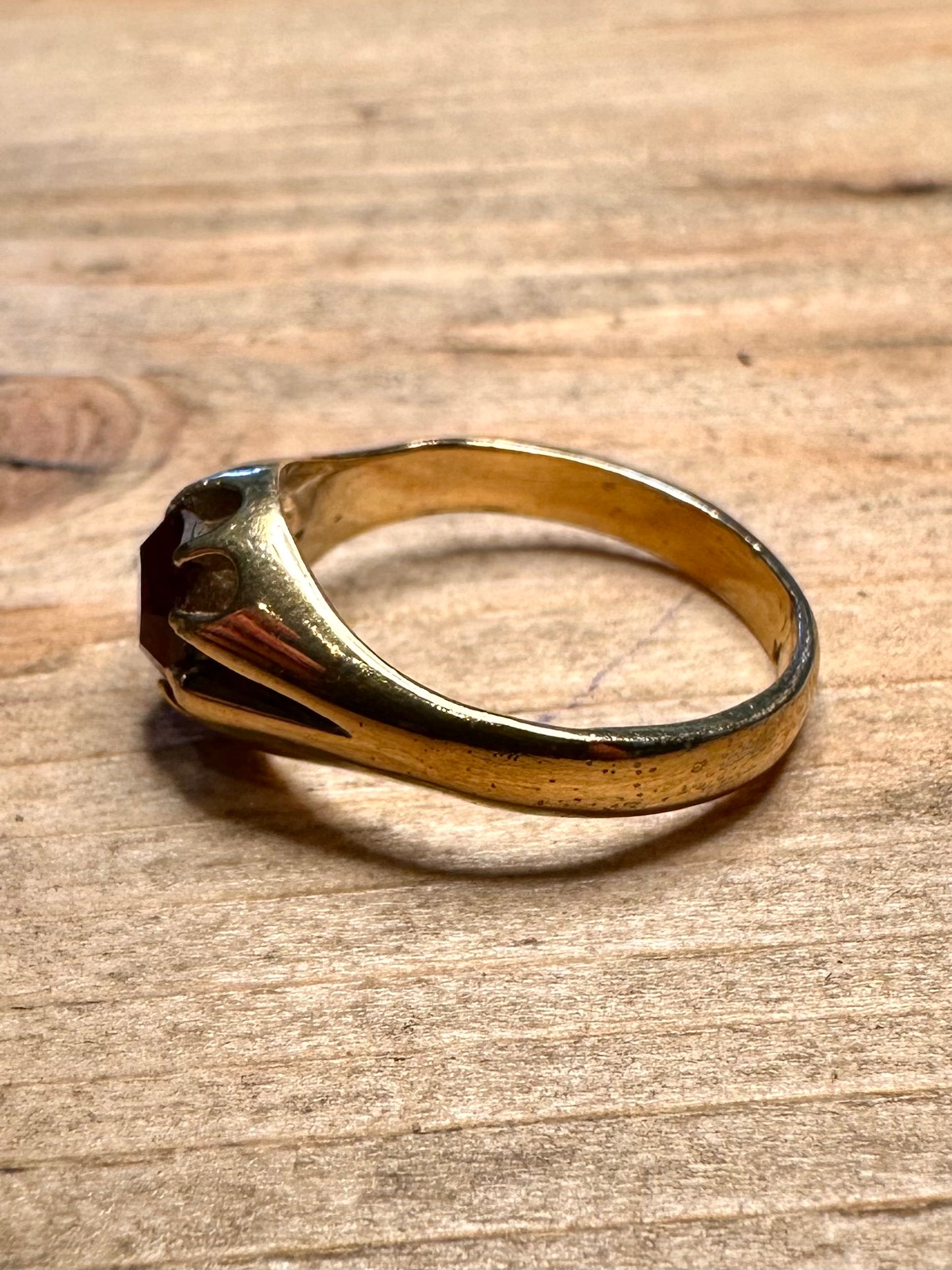 Vintage 1975 Garnet Gold on 925 Silver Size P1/2 Ring