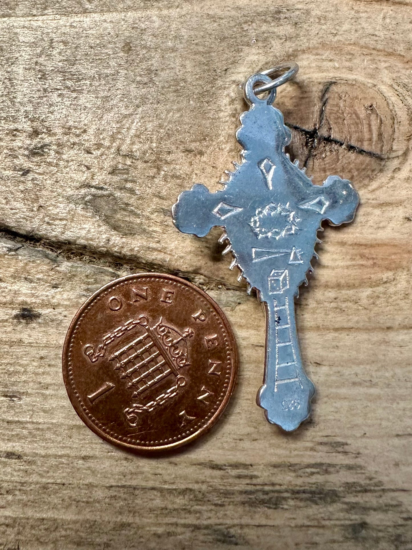 Modern Sunburst Crucifix 925 Silver Pendant