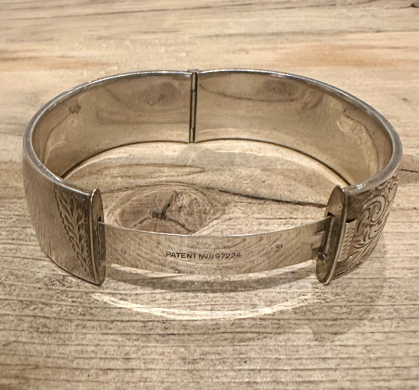 Vintage 1963 R&W Engraved Floral Chunky 925 Silver Bangle