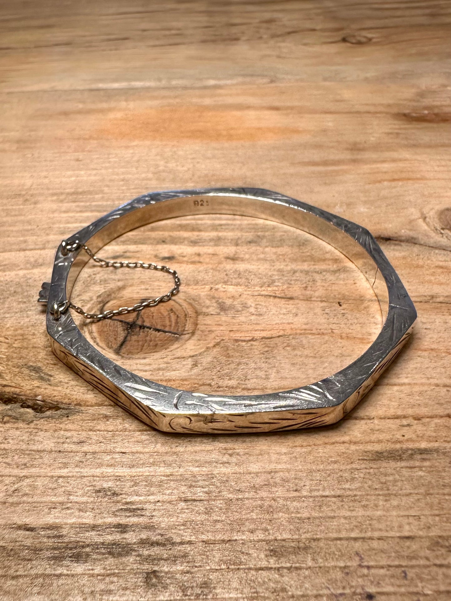 Vintage Engraved Octagon with Safety Chain 925 Silver Bangle