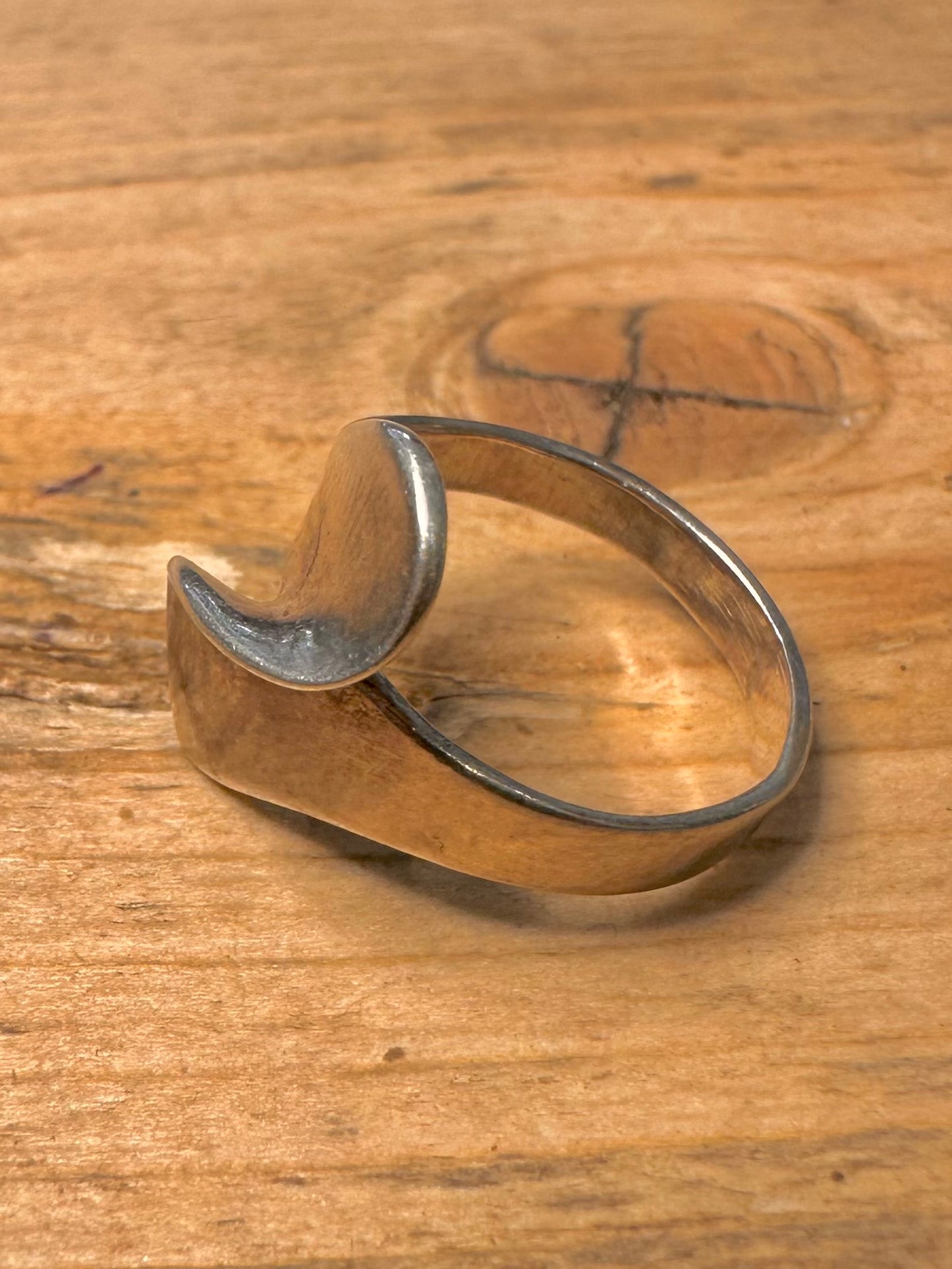 Abstract Twisted 925 Silver Size M Ring