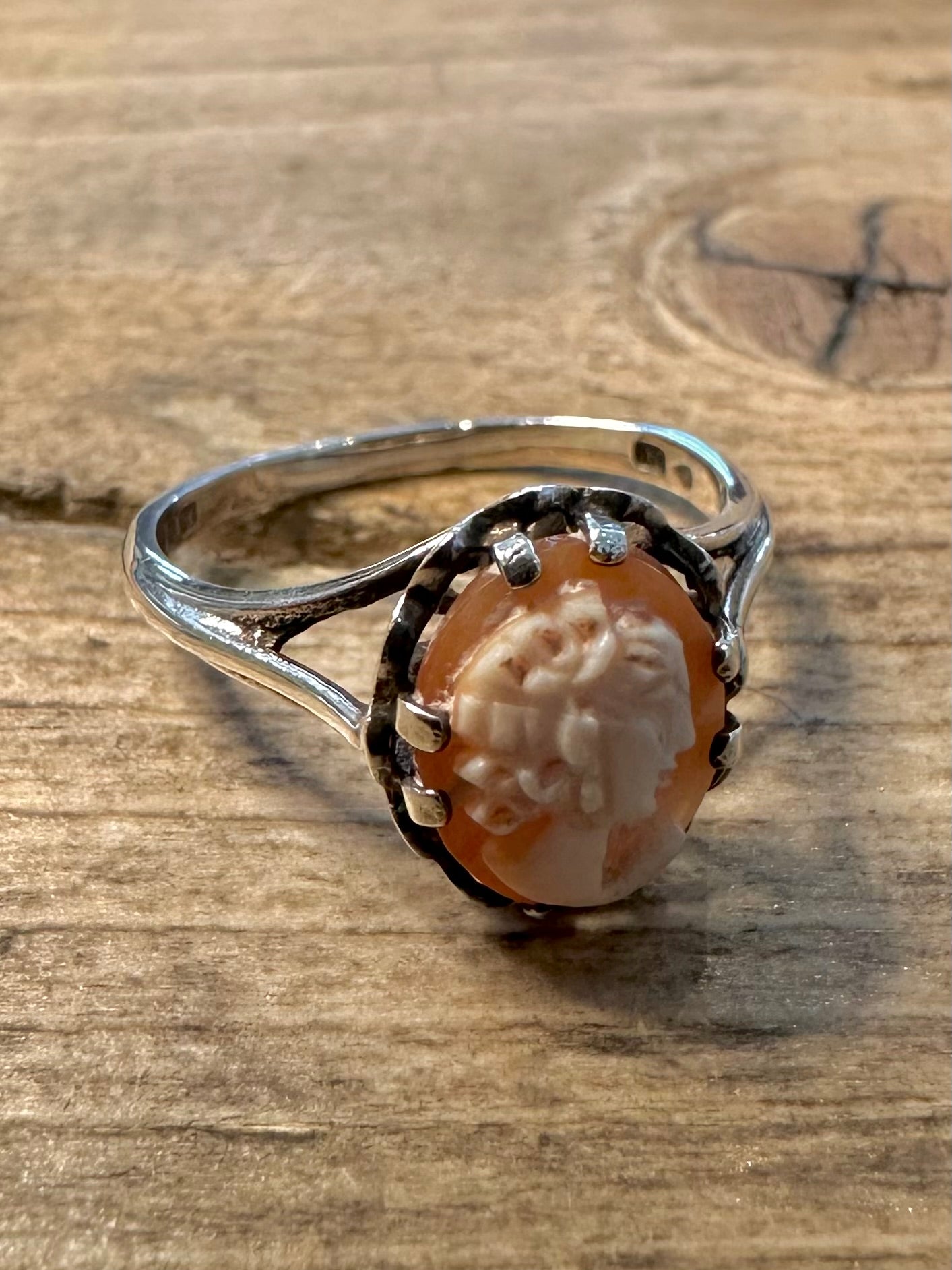 Vintage 1975 Cameo 925 Silver Size N Ring