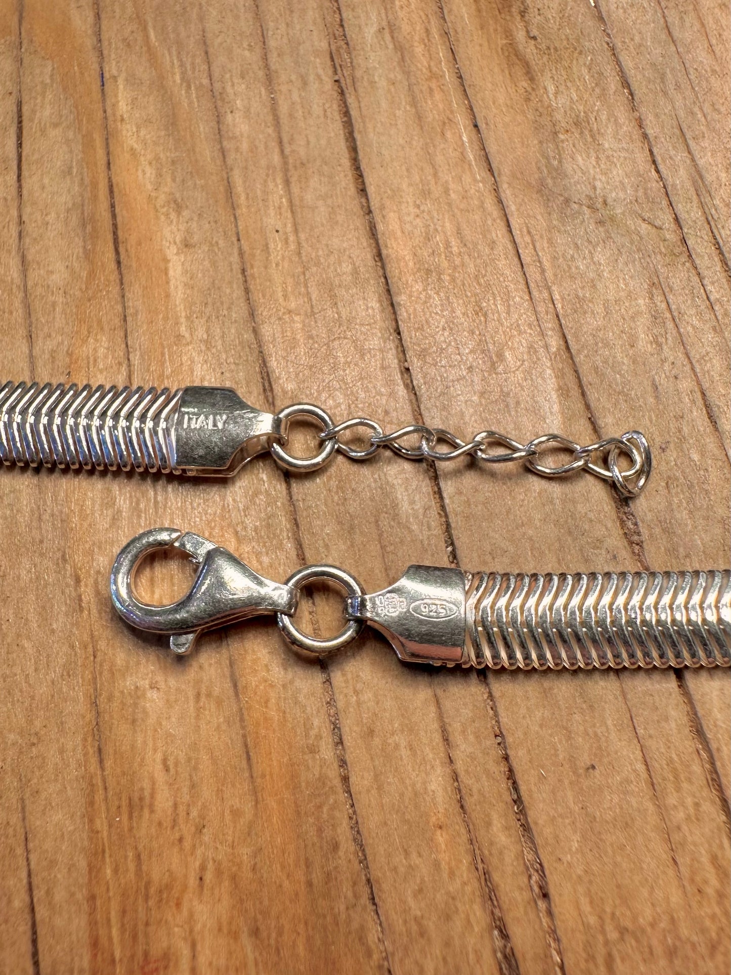 Modern Herringbone Italy 925 Sterling Silver 17.5 to 18.5 Necklace