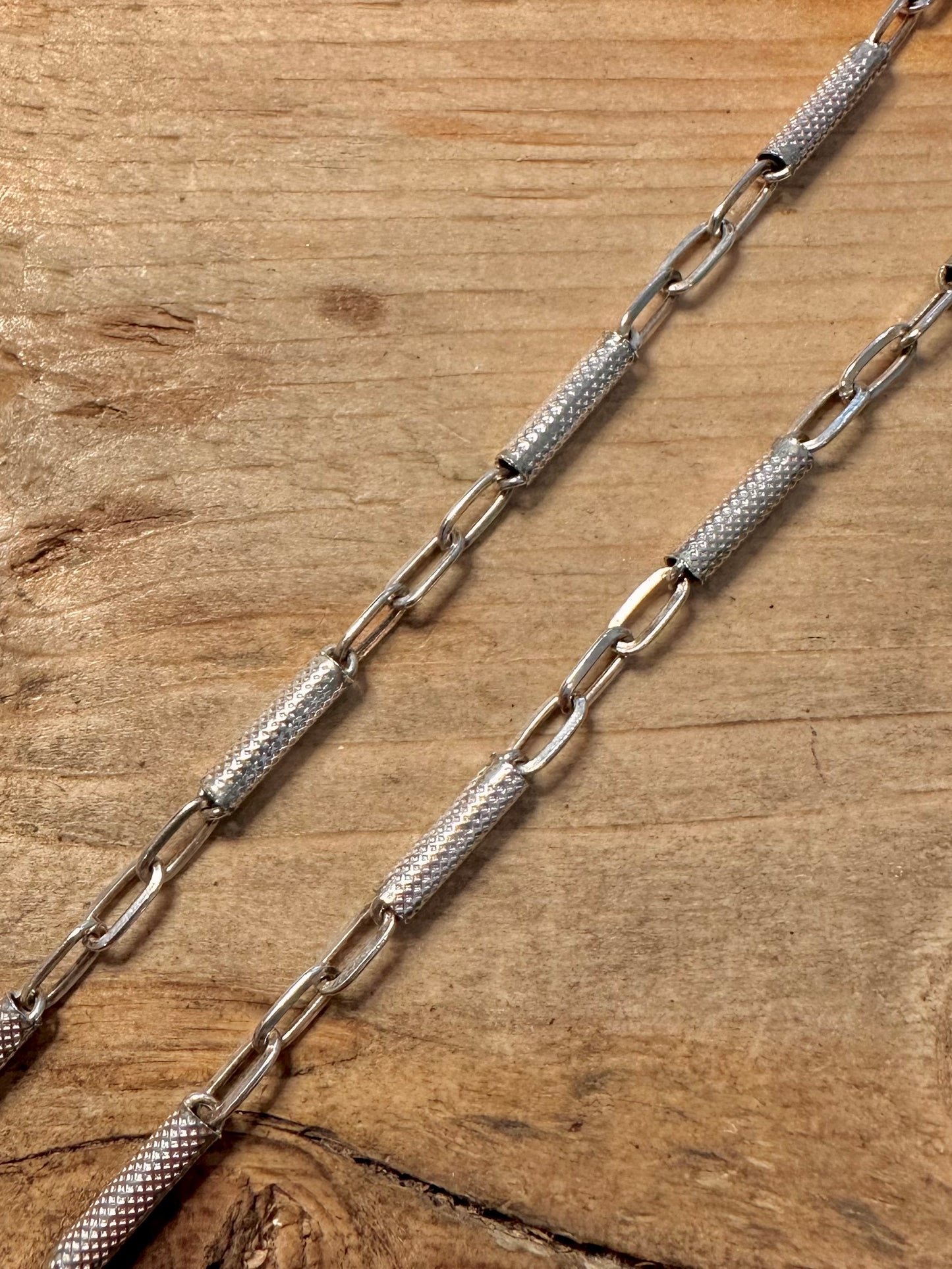 Abstract Link and Textured Cylinder 925 Silver 17.5 inch Necklace