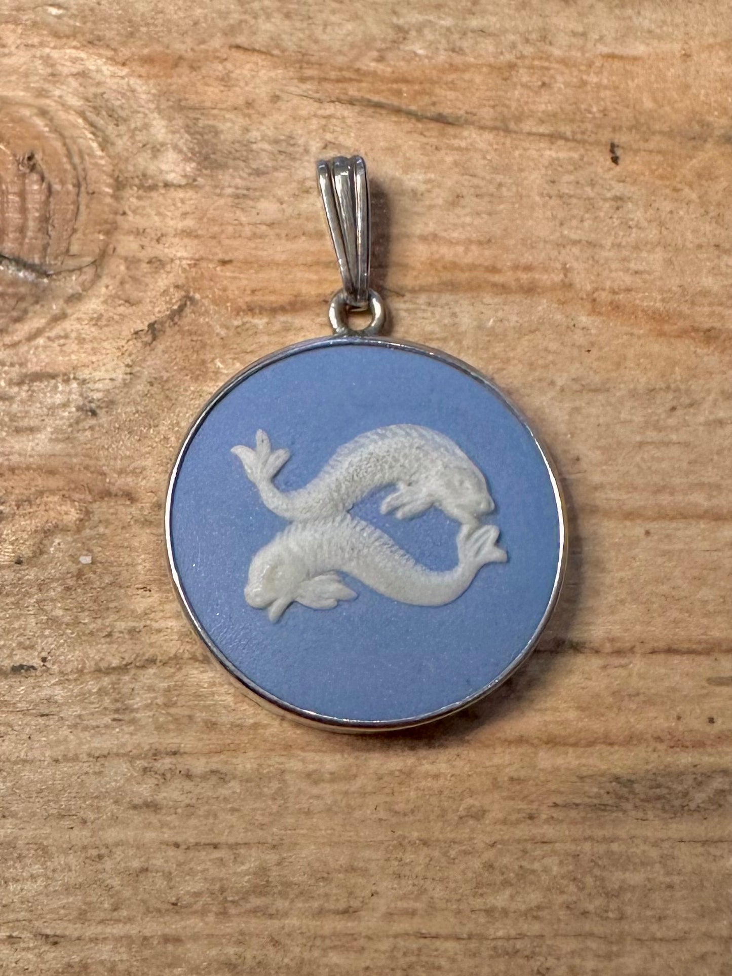 Vintage Wedgewood Blue Two Fish Pisces JW 925 Silver Made in England Pendant