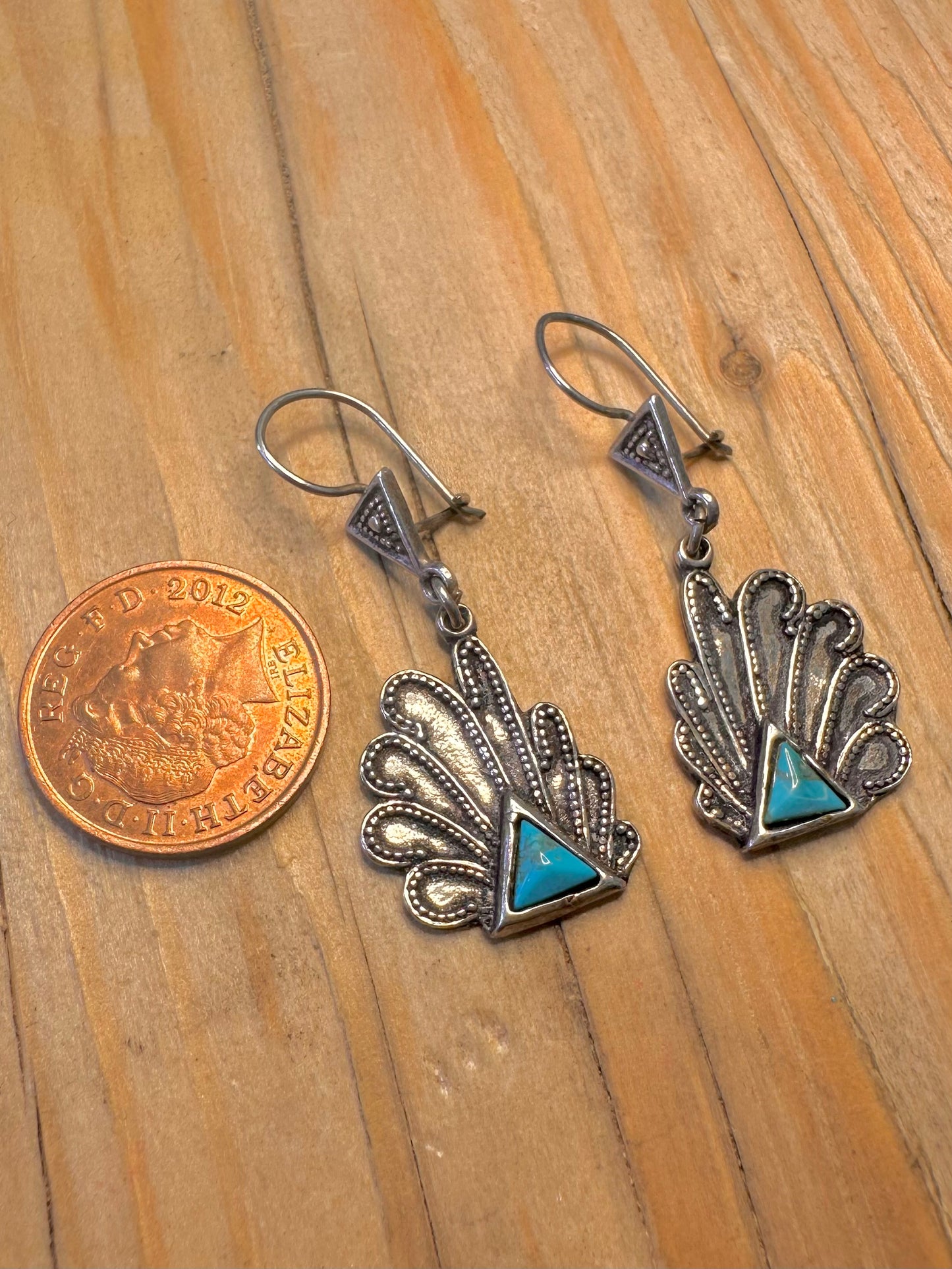 Vintage Turquoise Ornate Maker Pipis 925 Sterling Silver Earrings