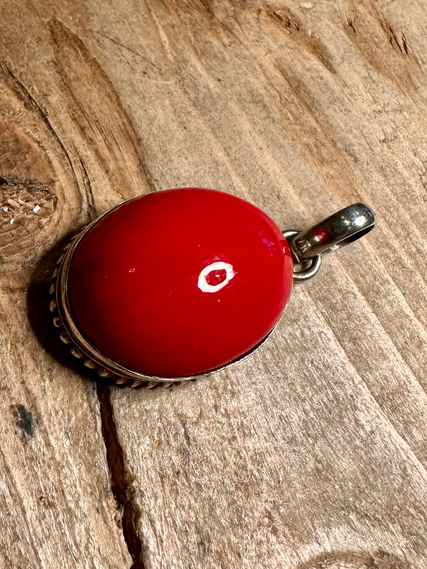Vintage Oval Red Stone 925 Silver Pendant