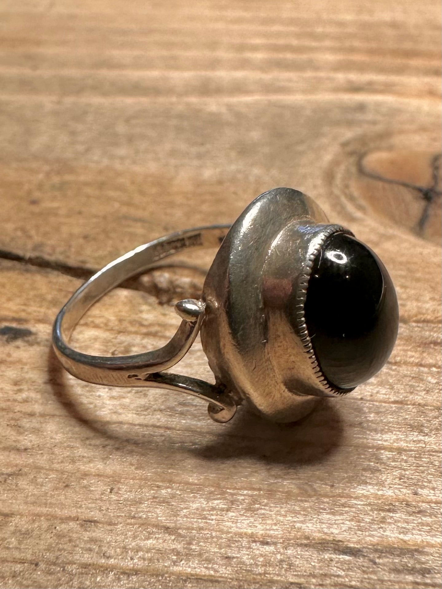 Vintage 1970 Black Oval Stone 925 Silver Size M Ring